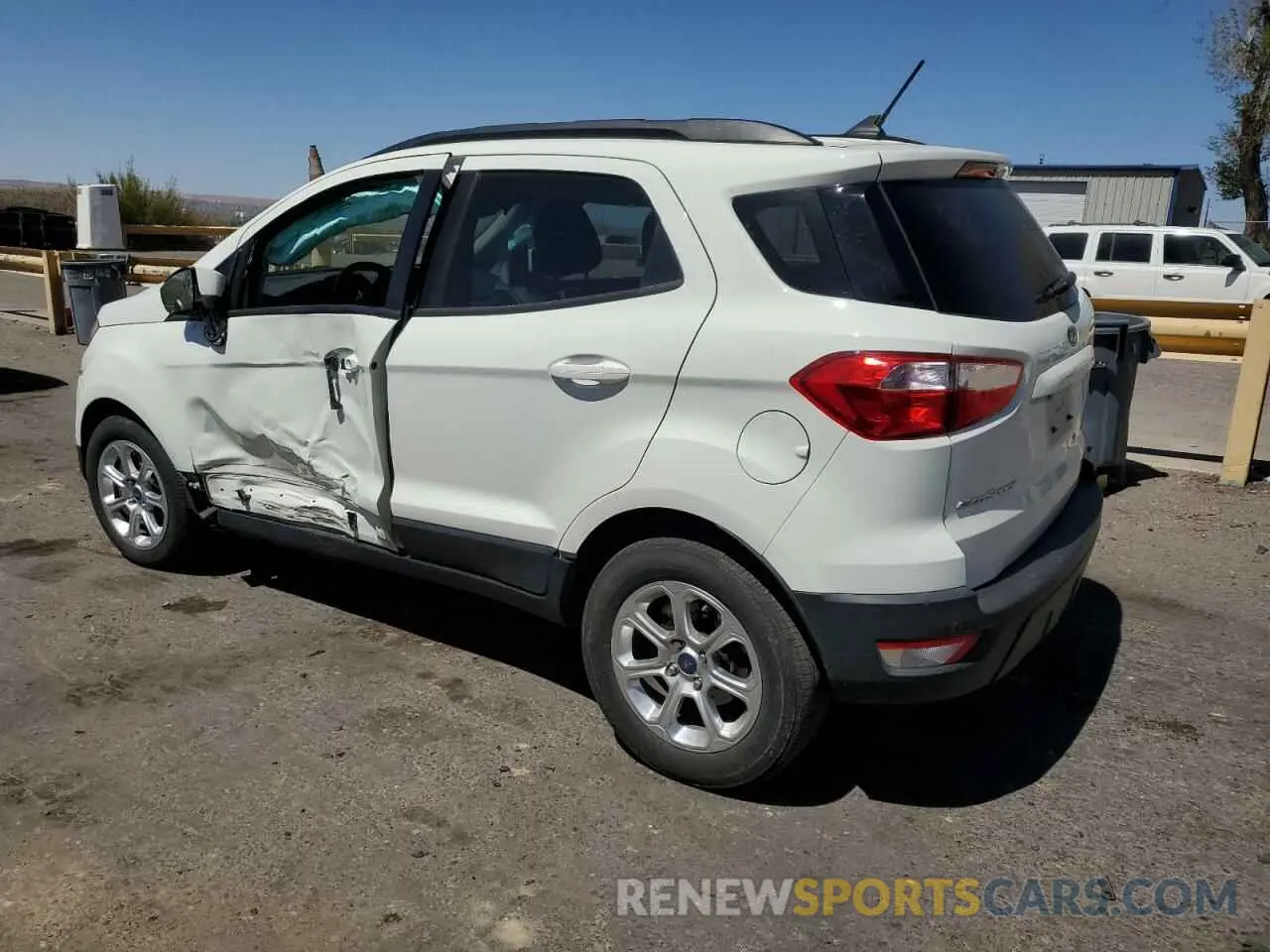 2 fotografías del automóvil dañado MAJ3S2GE5KC304405 FORD ECOSPORT 2019