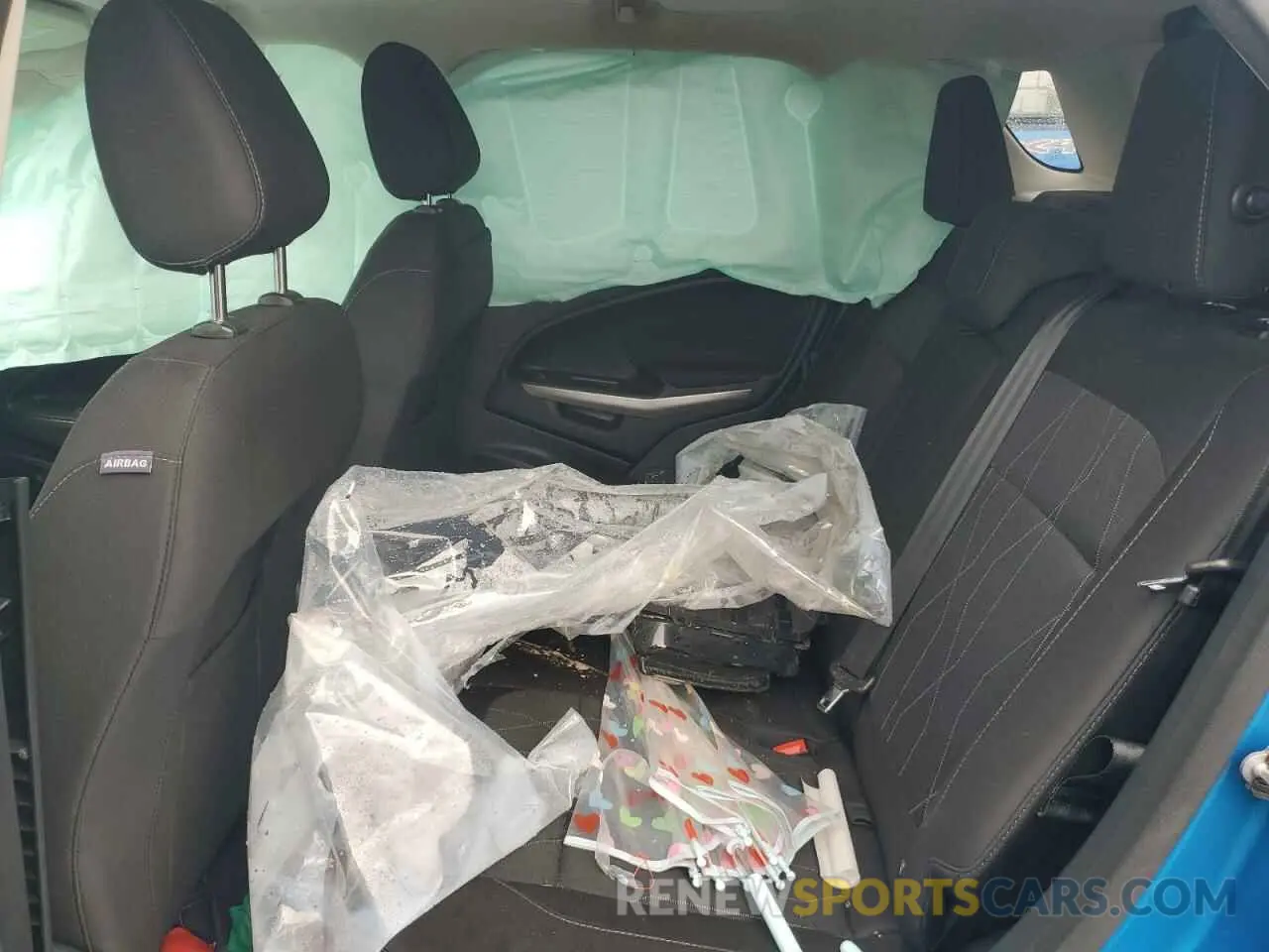 10 fotografías del automóvil dañado MAJ3S2GE6KC263556 FORD ECOSPORT 2019