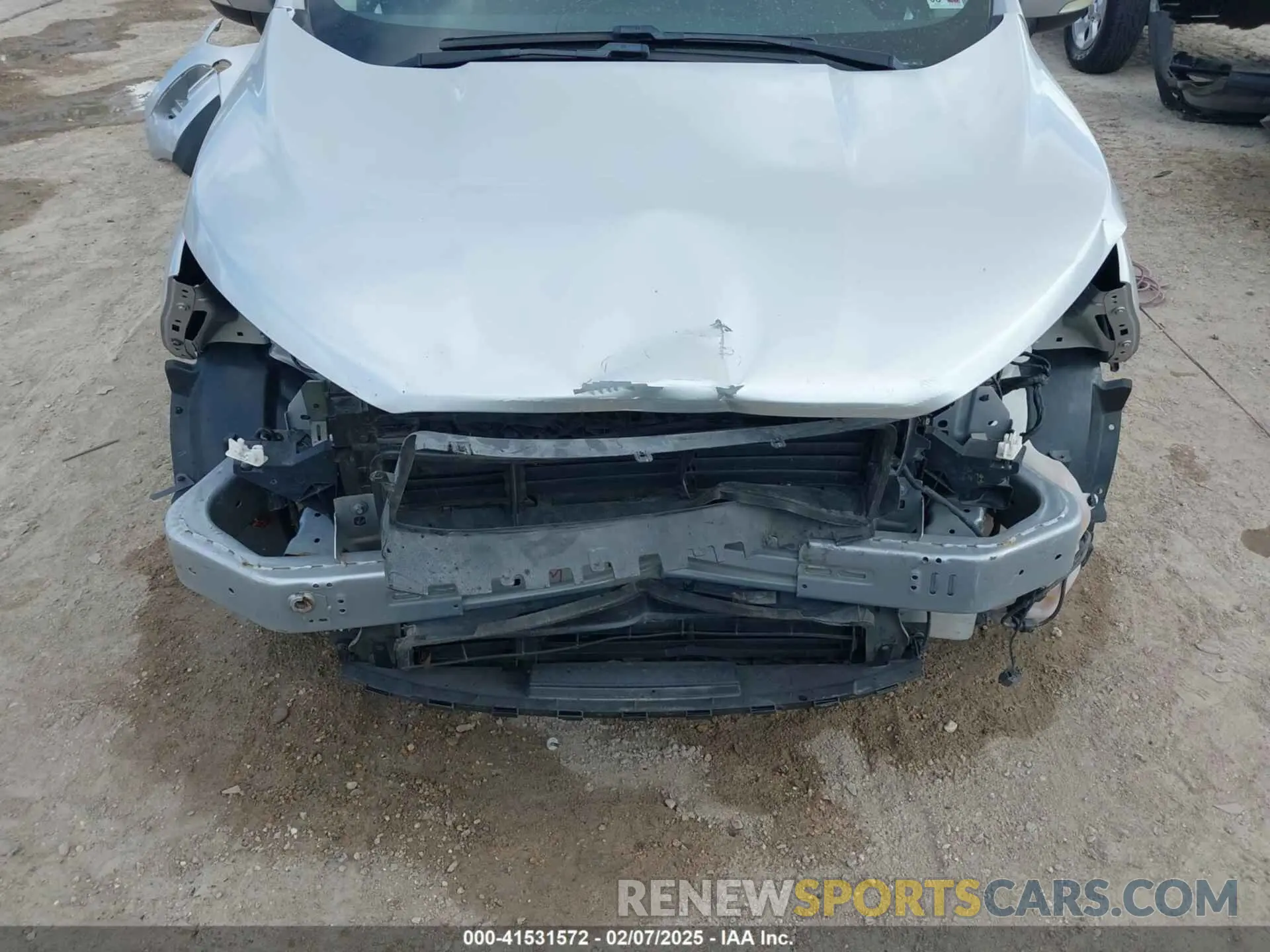 13 fotografías del automóvil dañado MAJ3S2GE7KC256969 FORD ECOSPORT 2019