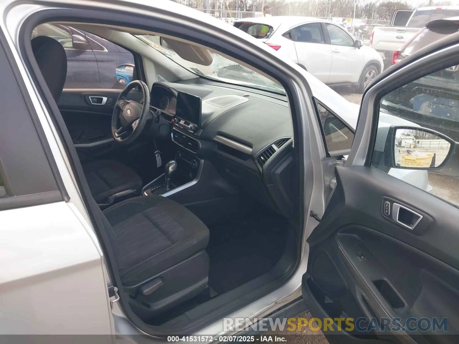 5 fotografías del automóvil dañado MAJ3S2GE7KC256969 FORD ECOSPORT 2019