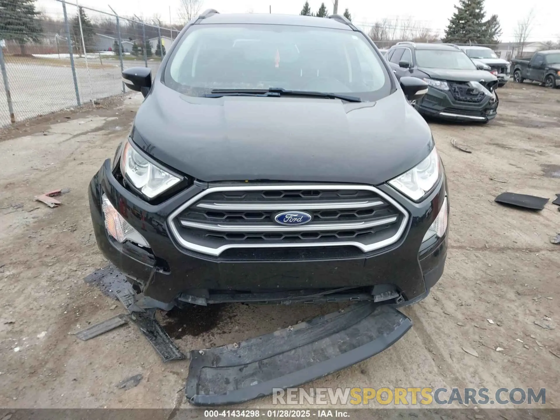 12 fotografías del automóvil dañado MAJ3S2GE7KC271701 FORD ECOSPORT 2019