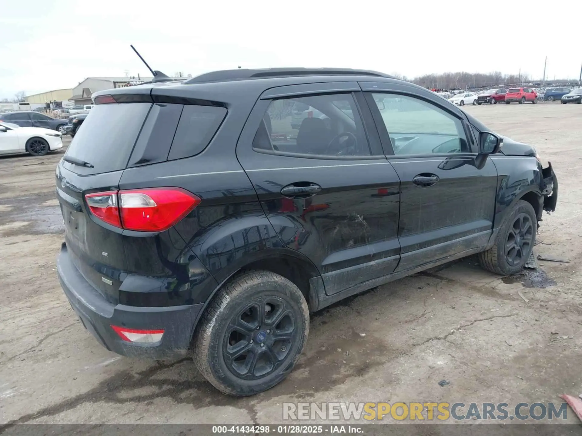 4 fotografías del automóvil dañado MAJ3S2GE7KC271701 FORD ECOSPORT 2019
