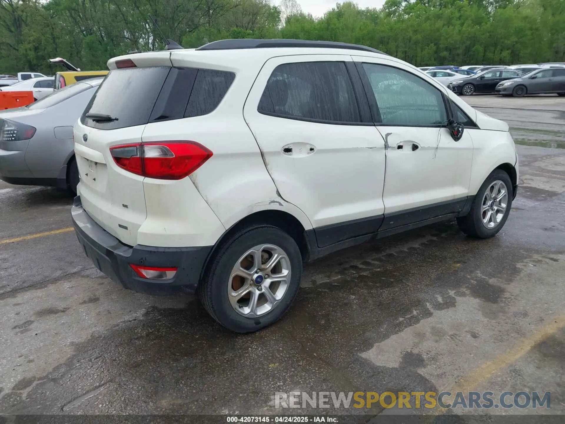 4 fotografías del automóvil dañado MAJ3S2GE7KC290961 FORD ECOSPORT 2019