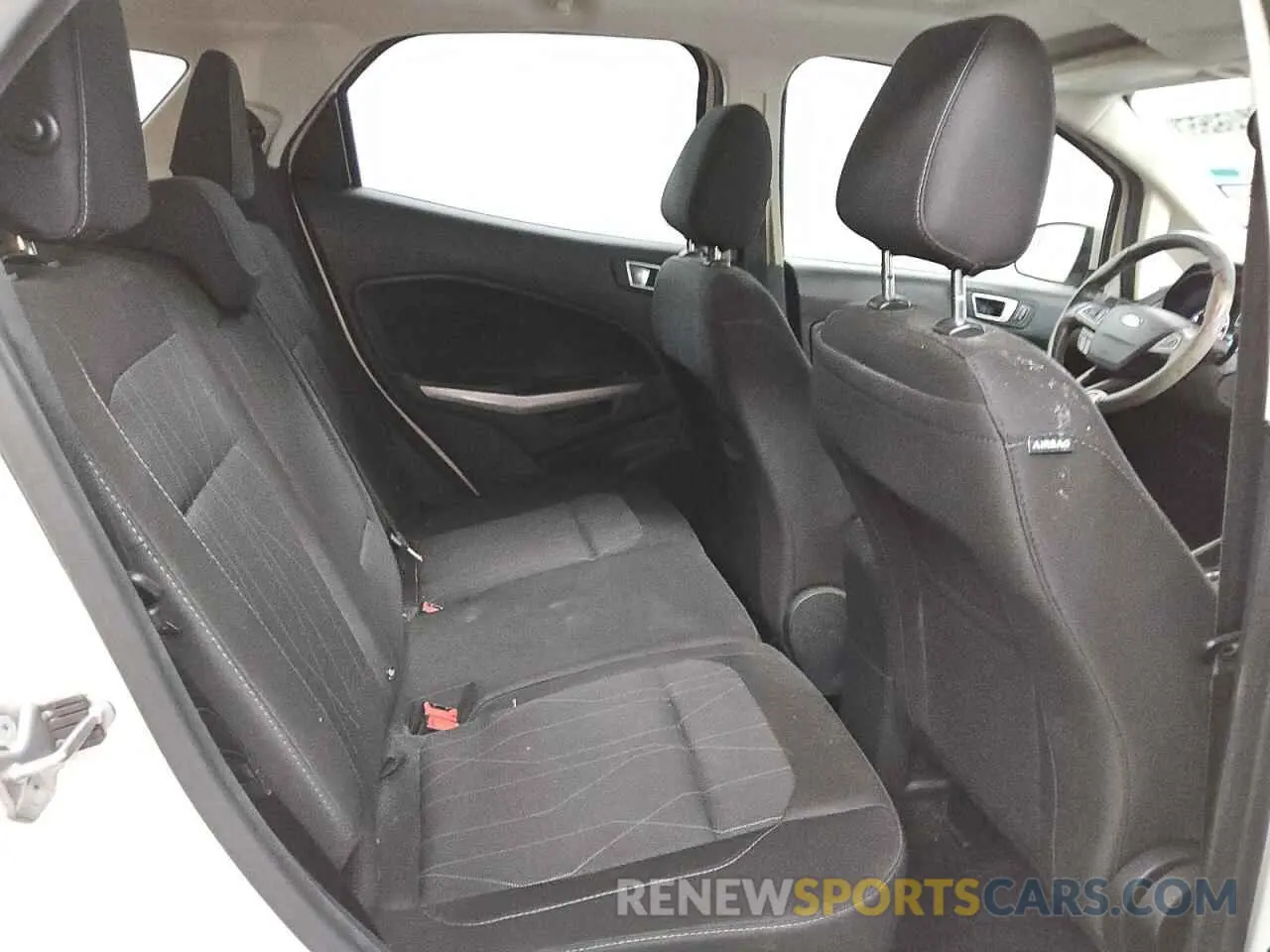 11 fotografías del automóvil dañado MAJ3S2GE8KC283064 FORD ECOSPORT 2019
