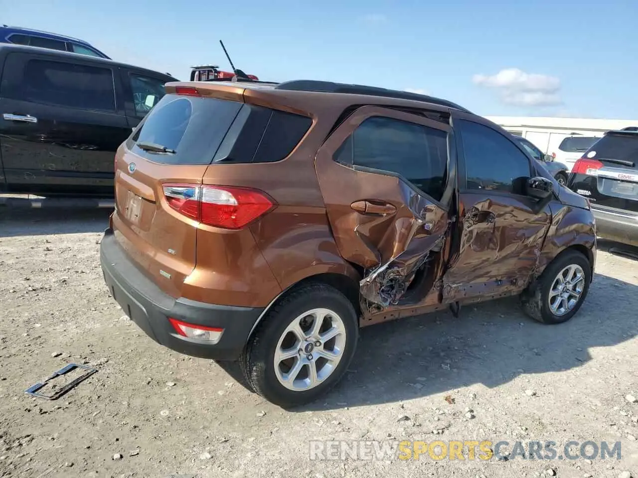3 fotografías del automóvil dañado MAJ3S2GEXKC269571 FORD ECOSPORT 2019