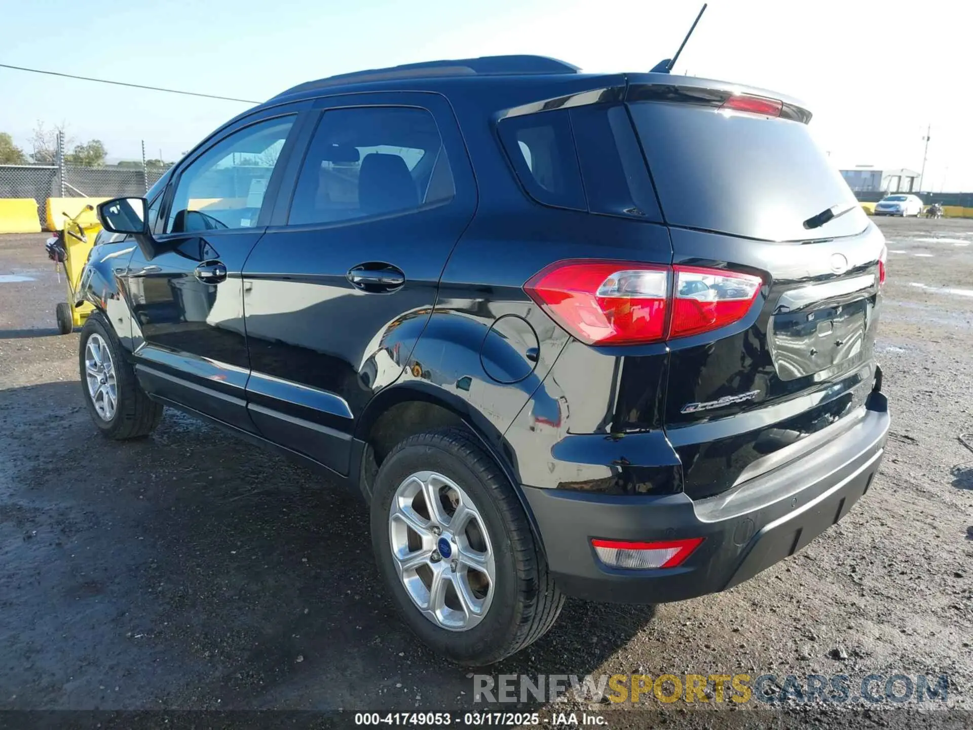 3 fotografías del automóvil dañado MAJ3S2GEXKC287231 FORD ECOSPORT 2019