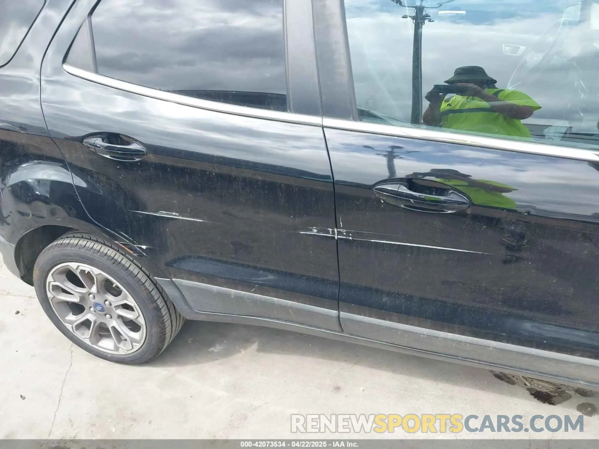 18 fotografías del automóvil dañado MAJ3S2KE5KC267816 FORD ECOSPORT 2019