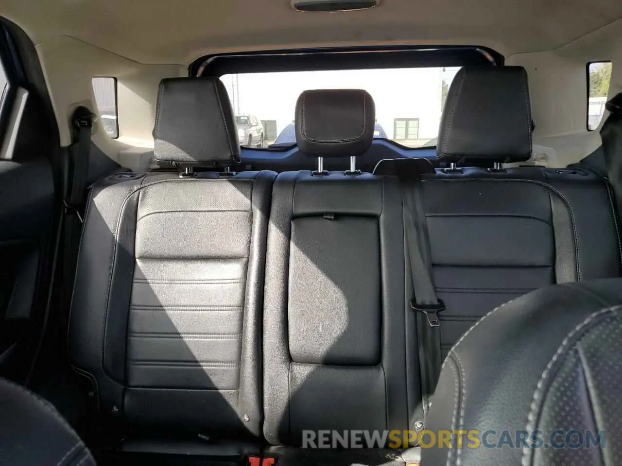10 fotografías del automóvil dañado MAJ3S2KE9KC268130 FORD ECOSPORT 2019