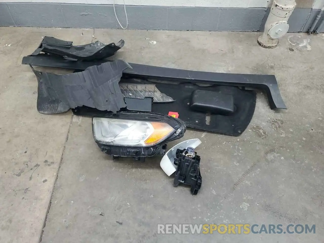 13 fotografías del automóvil dañado MAJ3S2KEXKC267830 FORD ECOSPORT 2019