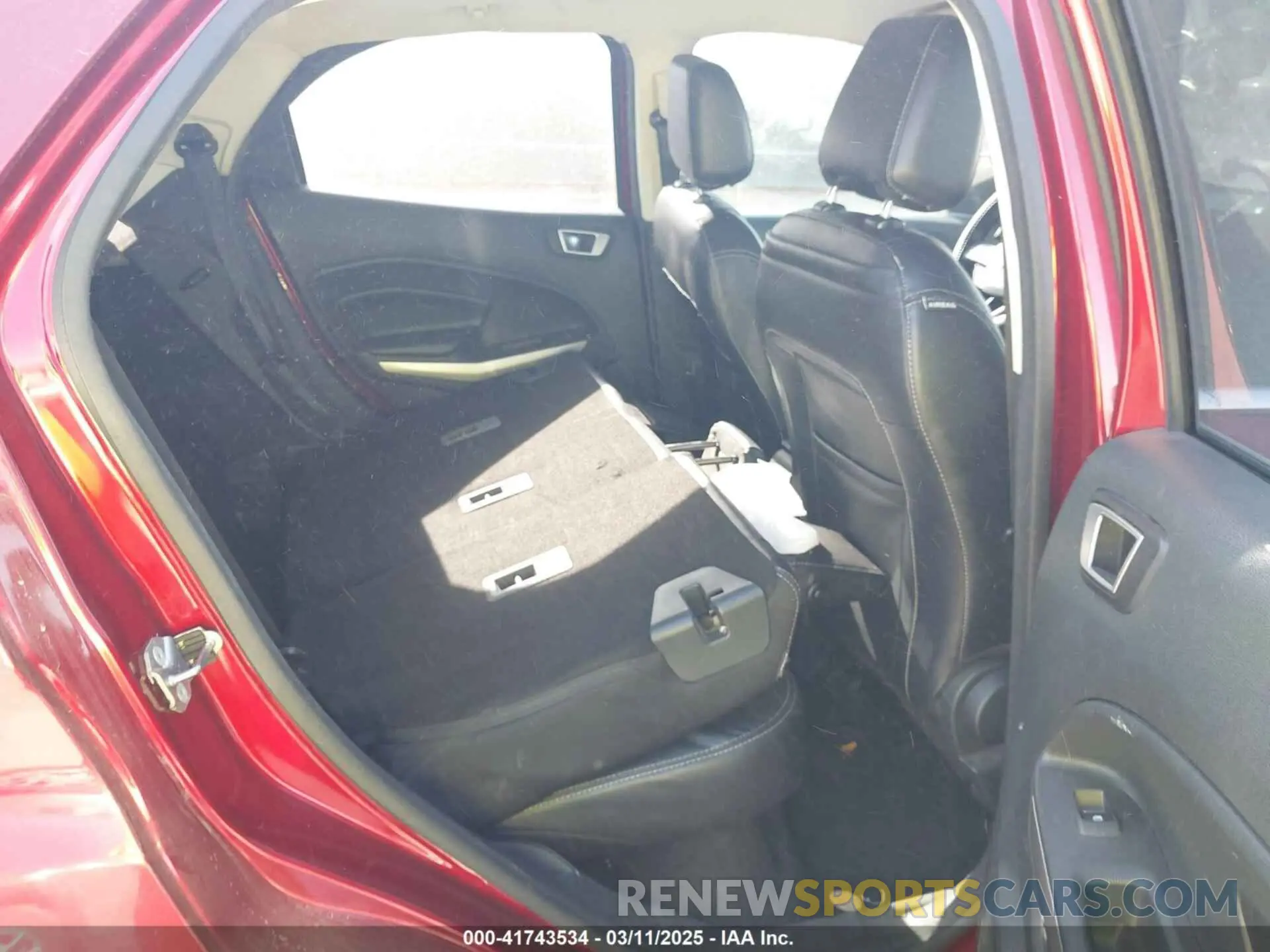 8 fotografías del automóvil dañado MAJ3S2KEXKC272574 FORD ECOSPORT 2019