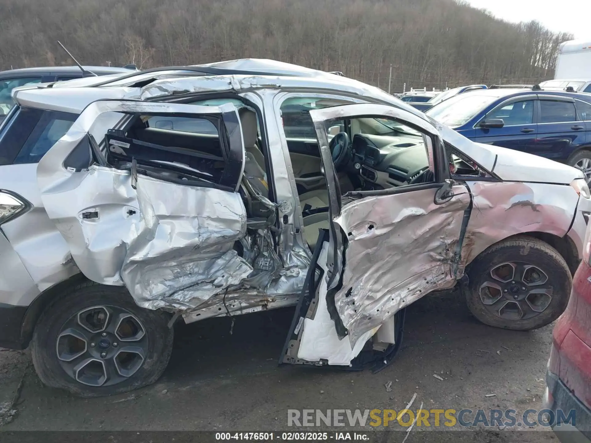 12 fotografías del automóvil dañado MAJ6S3FL0KC264995 FORD ECOSPORT 2019