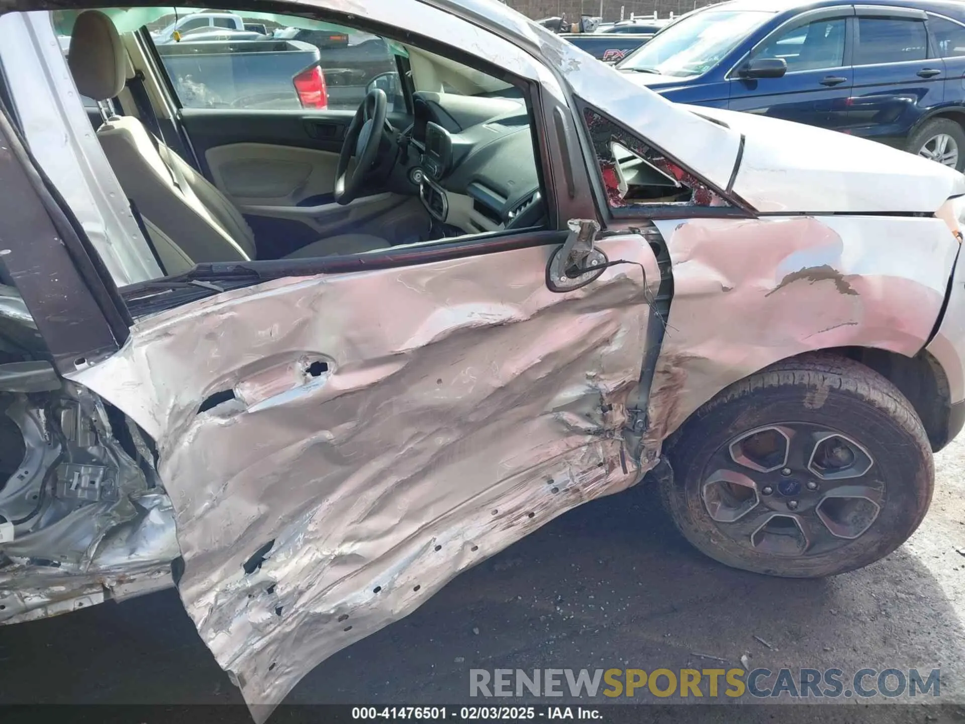 17 fotografías del automóvil dañado MAJ6S3FL0KC264995 FORD ECOSPORT 2019