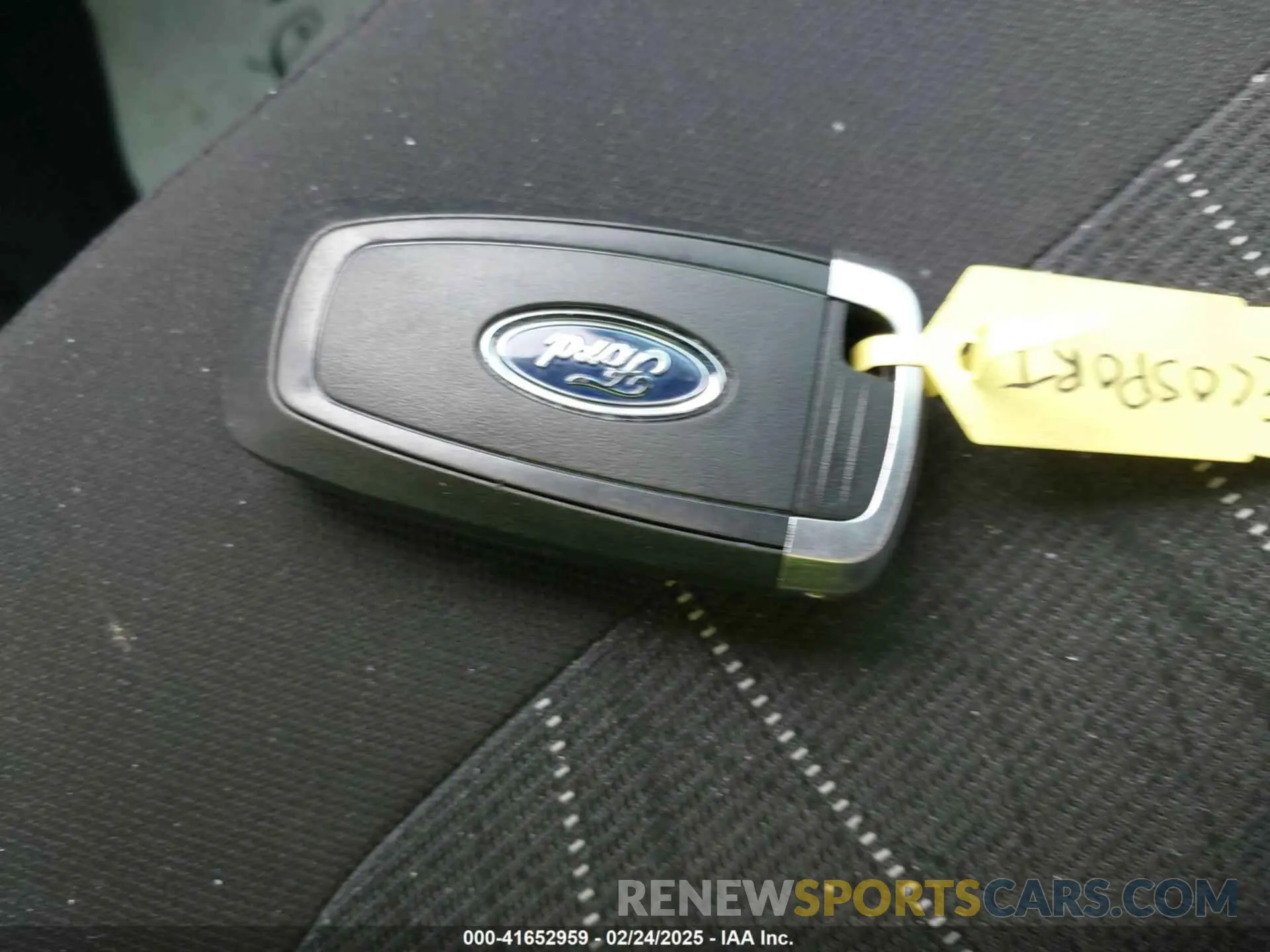 11 fotografías del automóvil dañado MAJ6S3GL0KC266941 FORD ECOSPORT 2019
