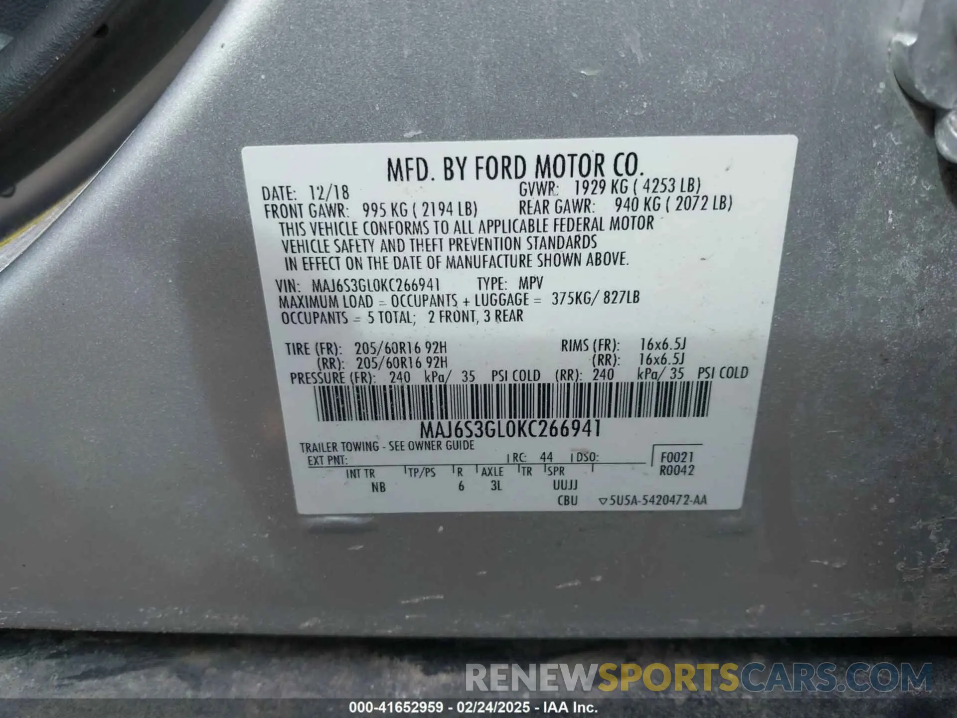 9 fotografías del automóvil dañado MAJ6S3GL0KC266941 FORD ECOSPORT 2019