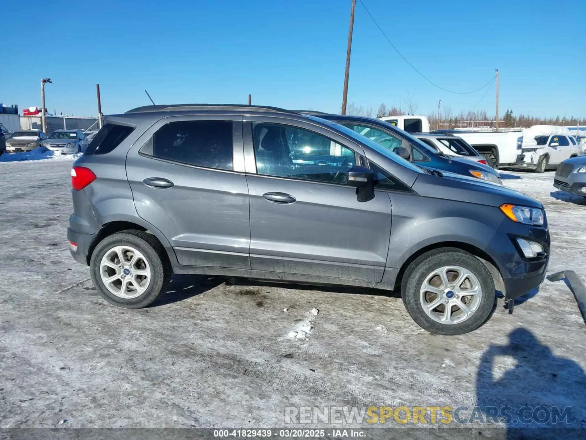13 fotografías del automóvil dañado MAJ6S3GL0KC278751 FORD ECOSPORT 2019