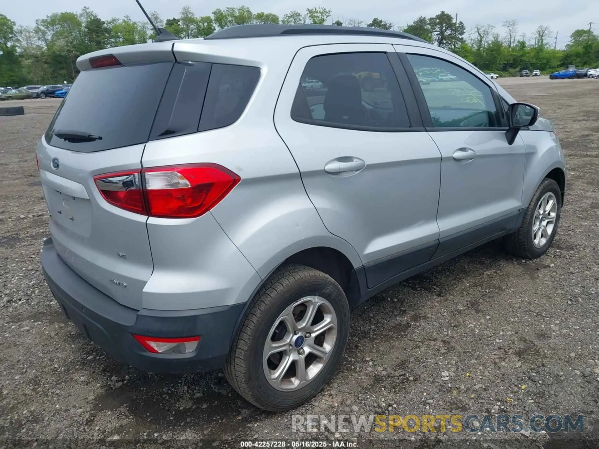 4 fotografías del automóvil dañado MAJ6S3GL1KC270741 FORD ECOSPORT 2019