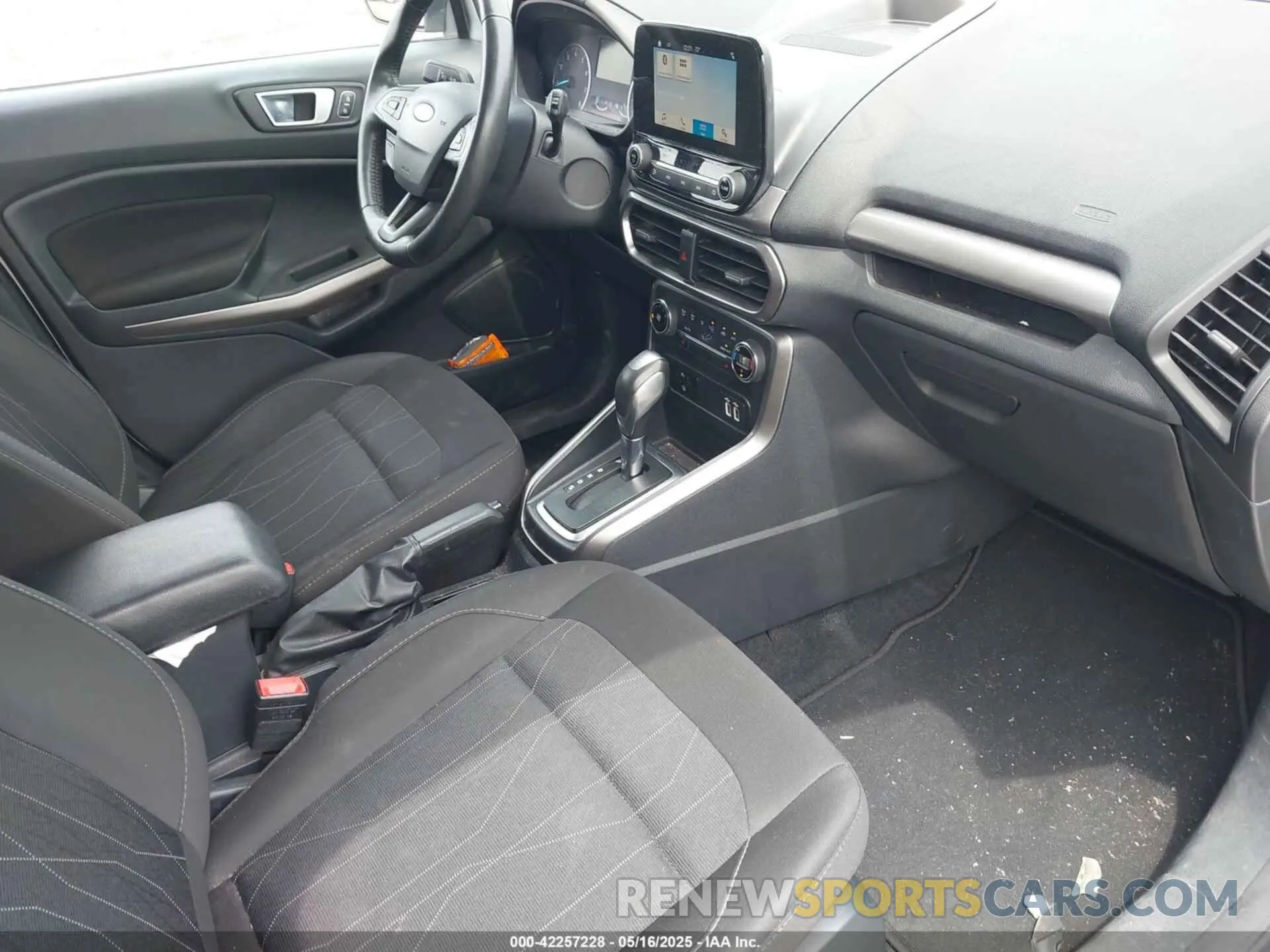 5 fotografías del automóvil dañado MAJ6S3GL1KC270741 FORD ECOSPORT 2019