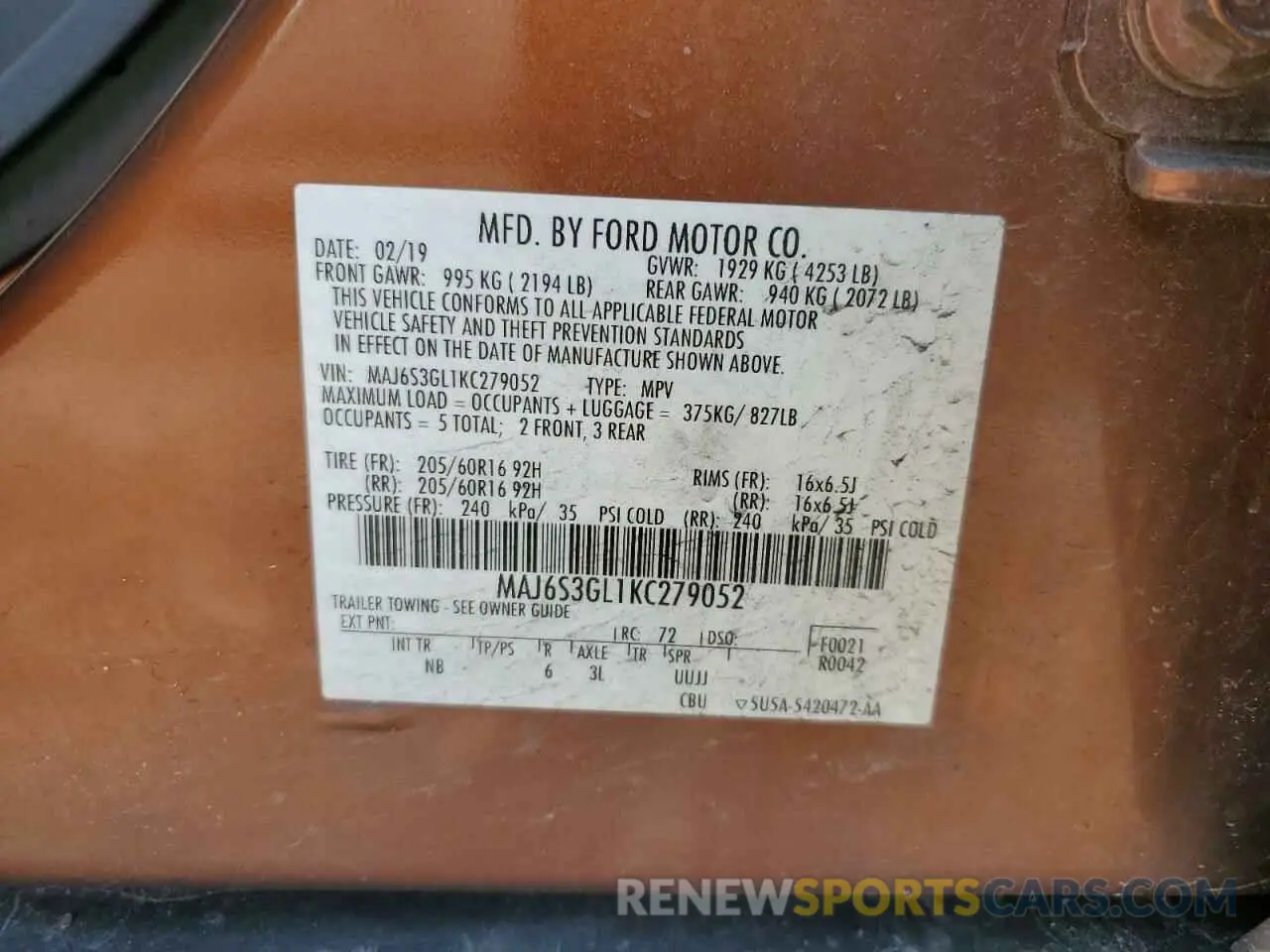 13 fotografías del automóvil dañado MAJ6S3GL1KC279052 FORD ECOSPORT 2019