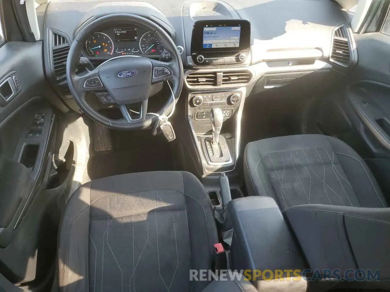 8 fotografías del automóvil dañado MAJ6S3GL2KC268478 FORD ECOSPORT 2019
