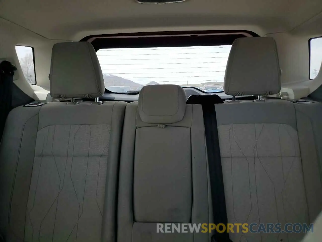10 fotografías del automóvil dañado MAJ6S3GL2KC290660 FORD ECOSPORT 2019