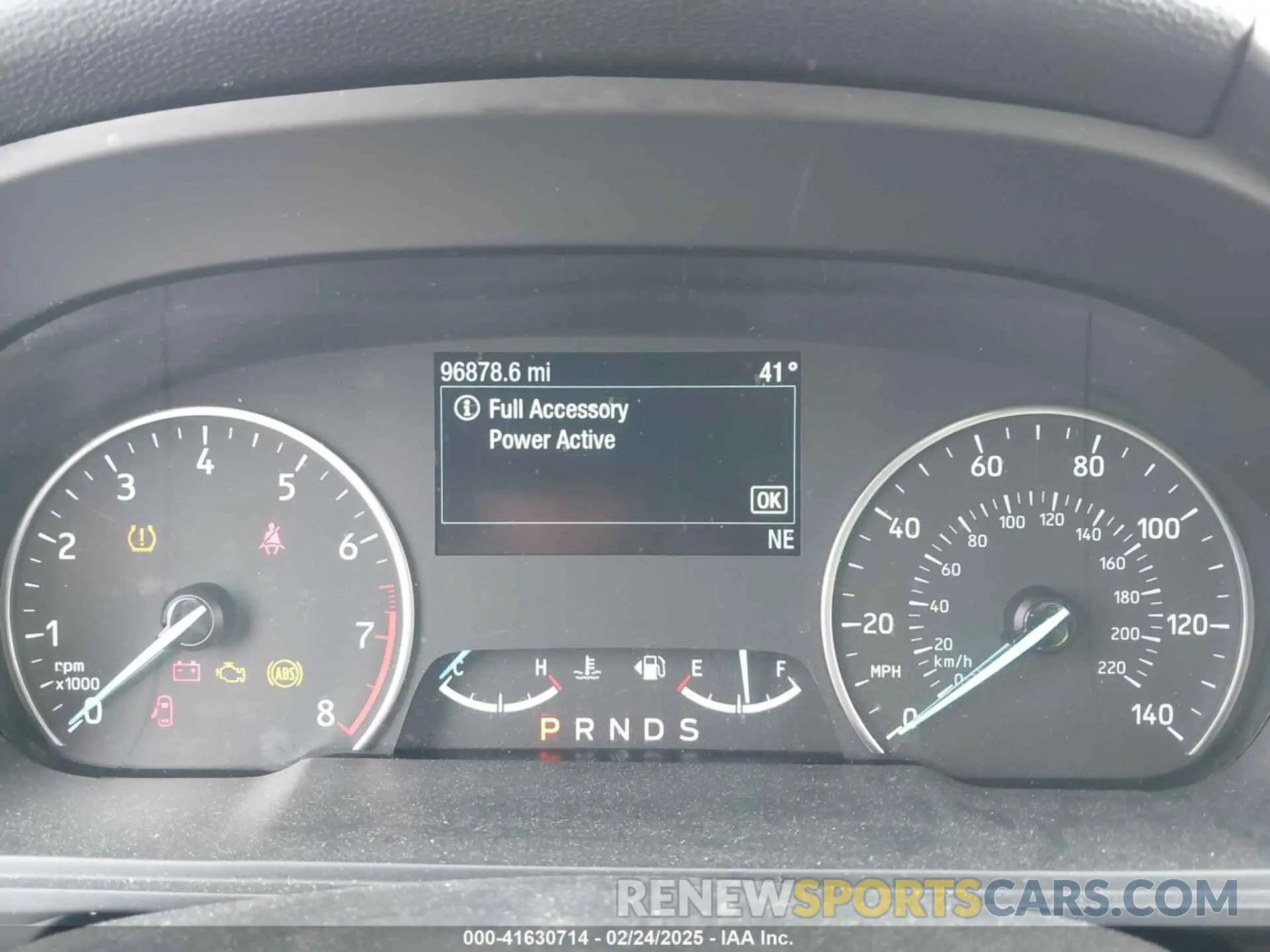 15 fotografías del automóvil dañado MAJ6S3GL4KC296248 FORD ECOSPORT 2019