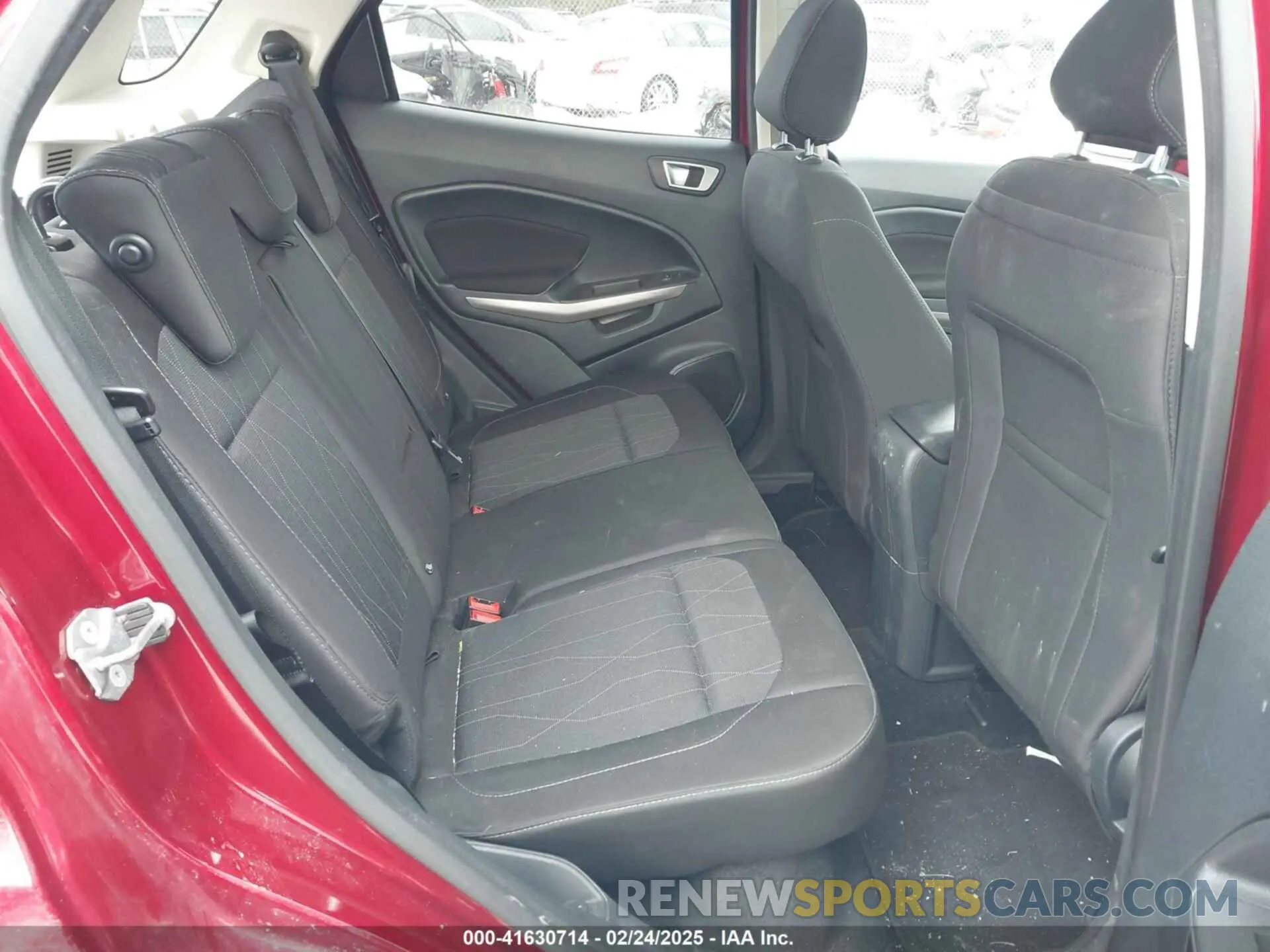 8 fotografías del automóvil dañado MAJ6S3GL4KC296248 FORD ECOSPORT 2019