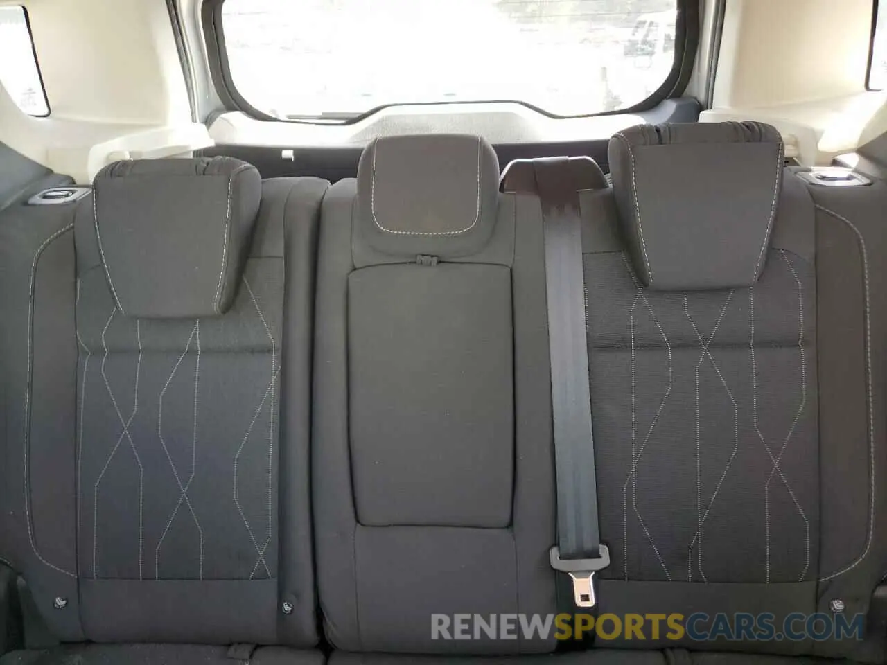 10 fotografías del automóvil dañado MAJ6S3GL4KC308933 FORD ECOSPORT 2019