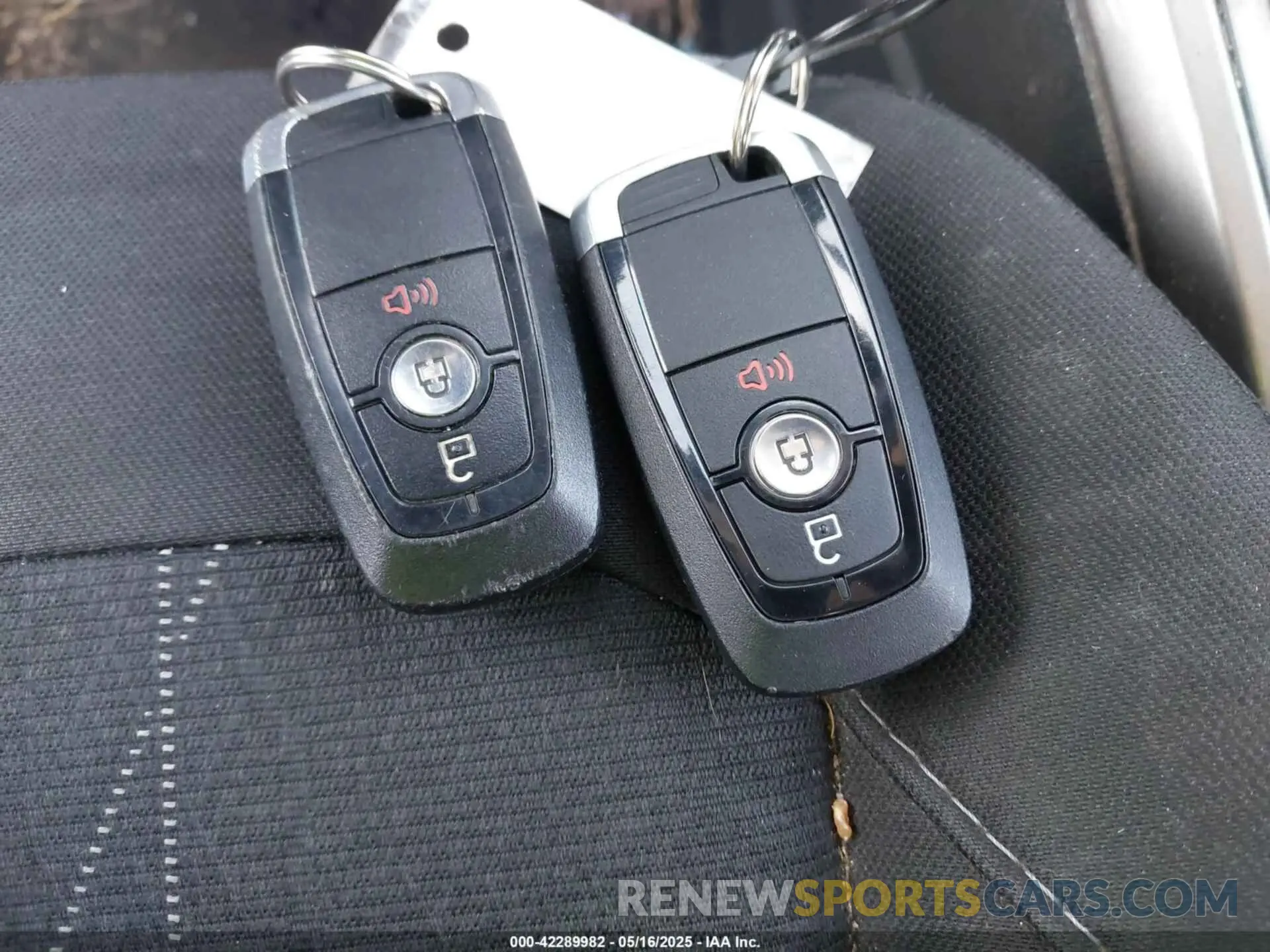 11 fotografías del automóvil dañado MAJ6S3GL5KC276378 FORD ECOSPORT 2019