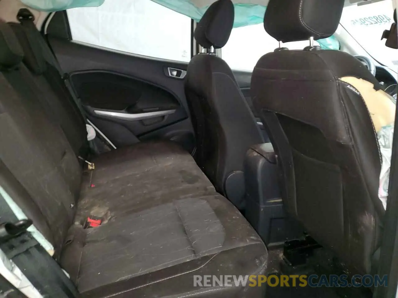 12 fotografías del automóvil dañado MAJ6S3GL5KC298347 FORD ECOSPORT 2019