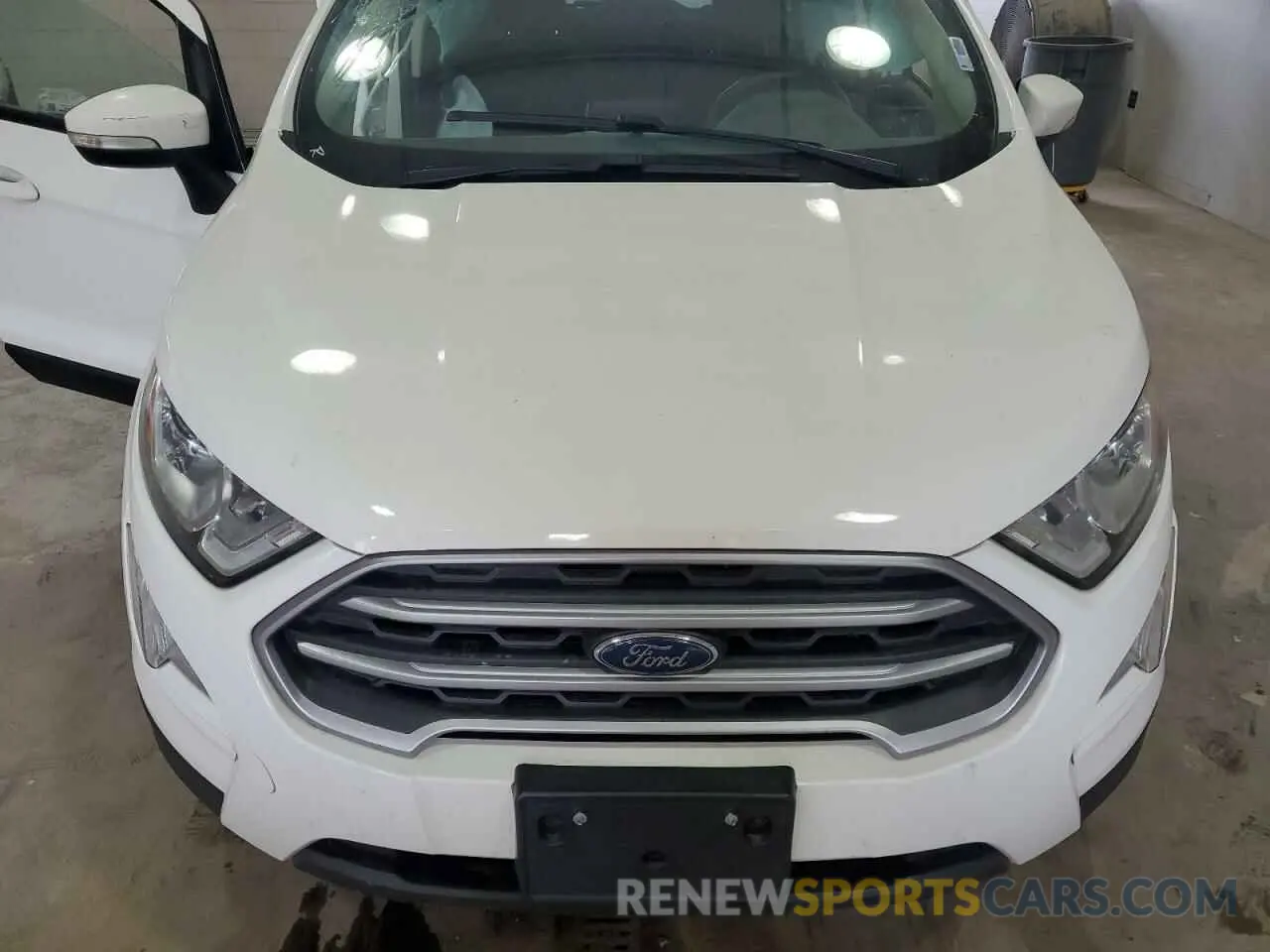 13 fotografías del automóvil dañado MAJ6S3GL6KC265812 FORD ECOSPORT 2019