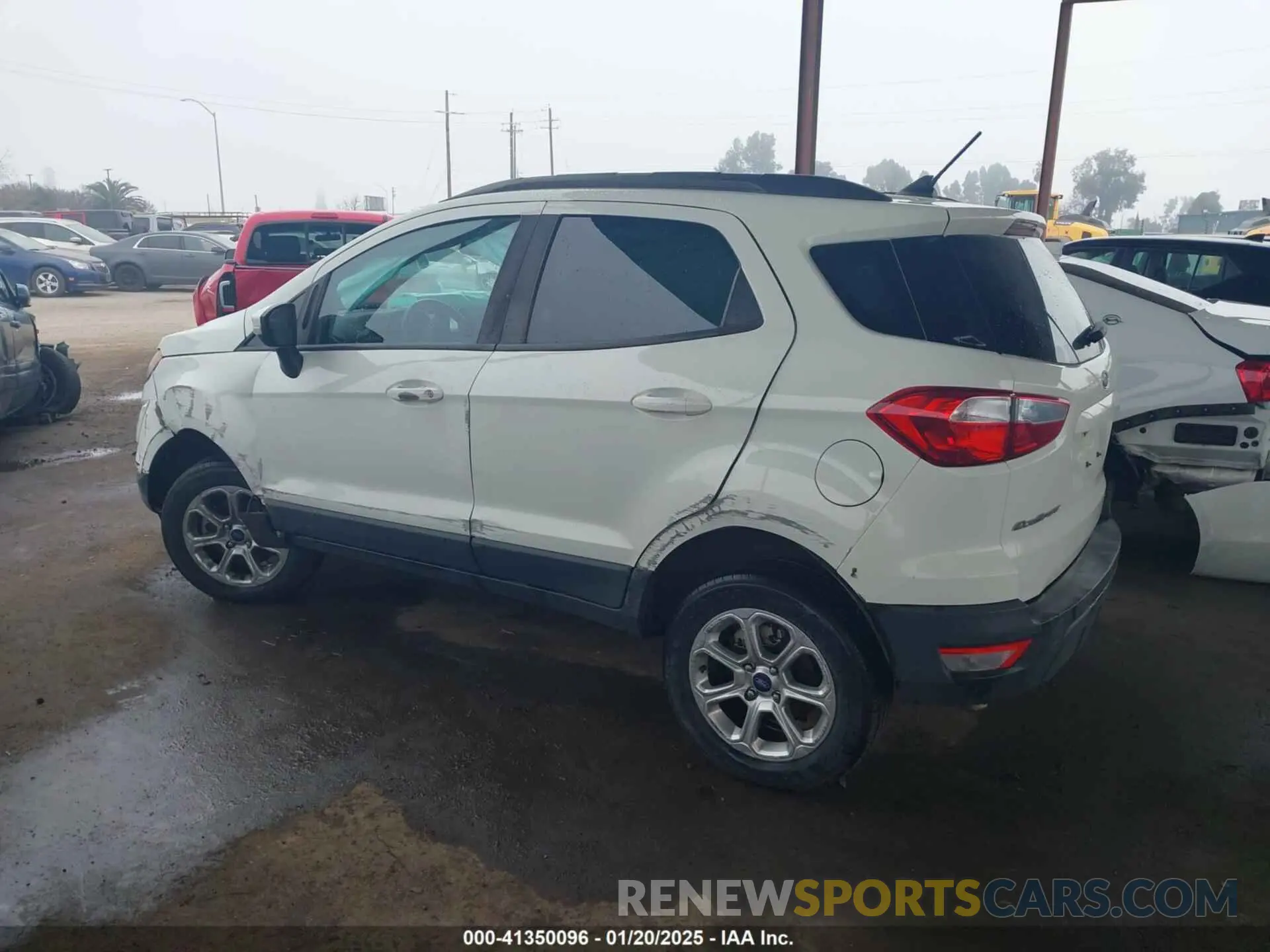 14 fotografías del automóvil dañado MAJ6S3GL6KC271285 FORD ECOSPORT 2019