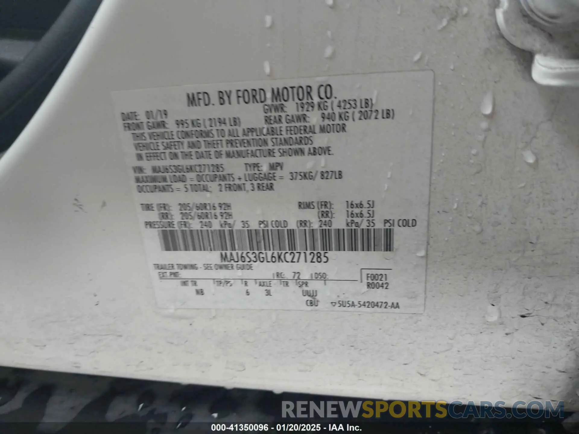 9 fotografías del automóvil dañado MAJ6S3GL6KC271285 FORD ECOSPORT 2019