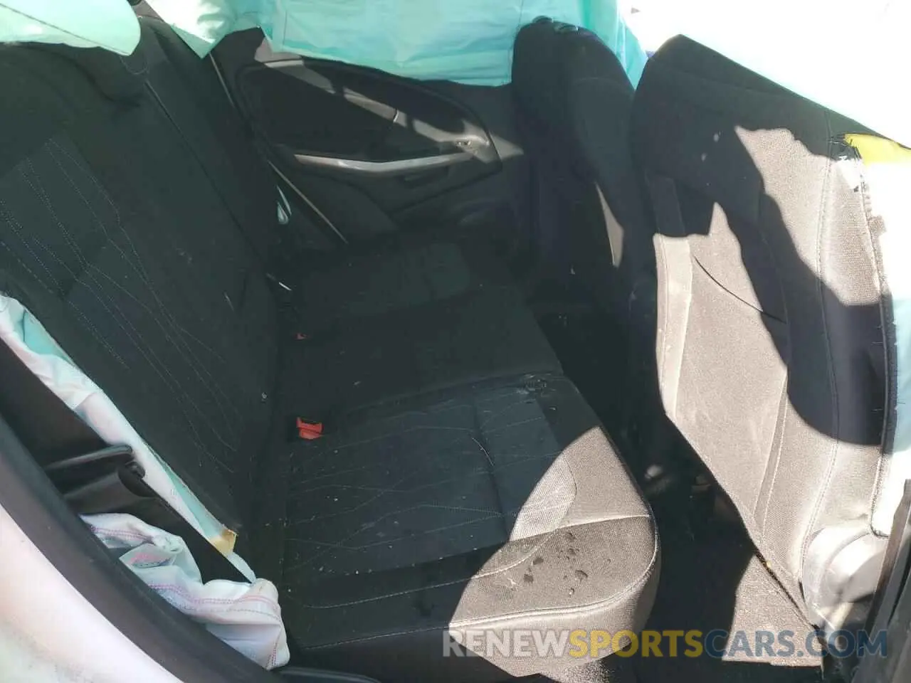 11 fotografías del automóvil dañado MAJ6S3GL6KC277071 FORD ECOSPORT 2019