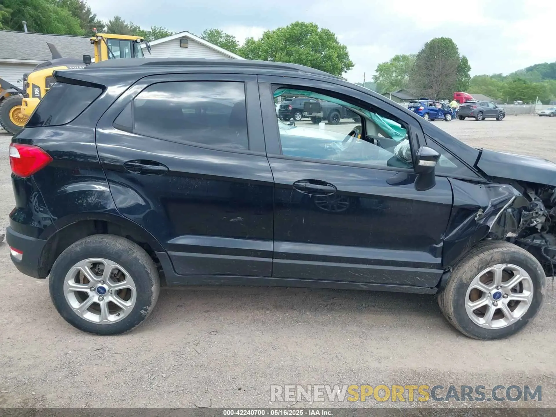 14 fotografías del automóvil dañado MAJ6S3GL7KC267004 FORD ECOSPORT 2019