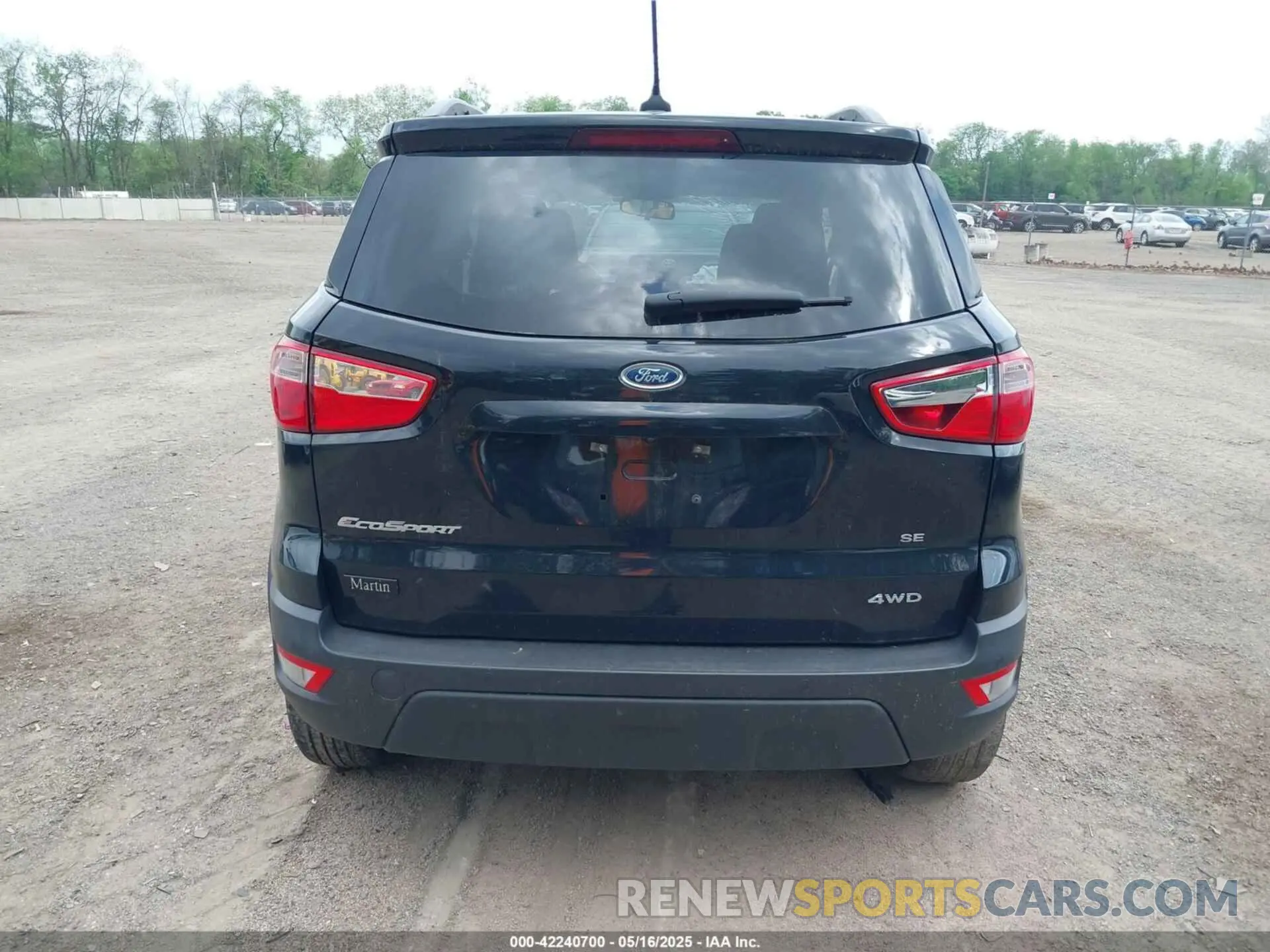 17 fotografías del automóvil dañado MAJ6S3GL7KC267004 FORD ECOSPORT 2019