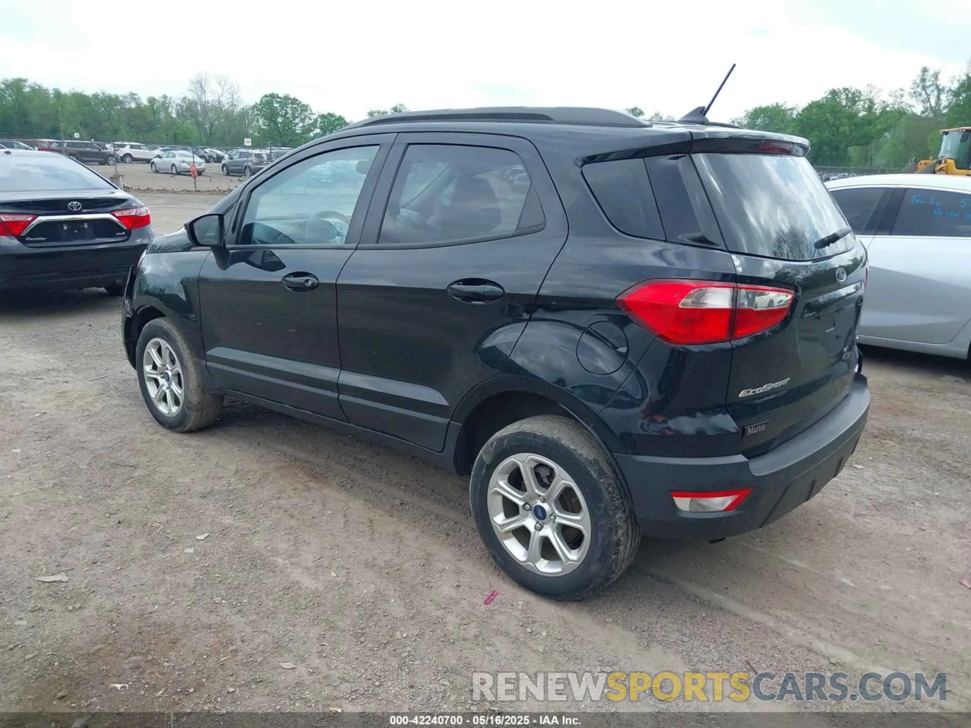 3 fotografías del automóvil dañado MAJ6S3GL7KC267004 FORD ECOSPORT 2019