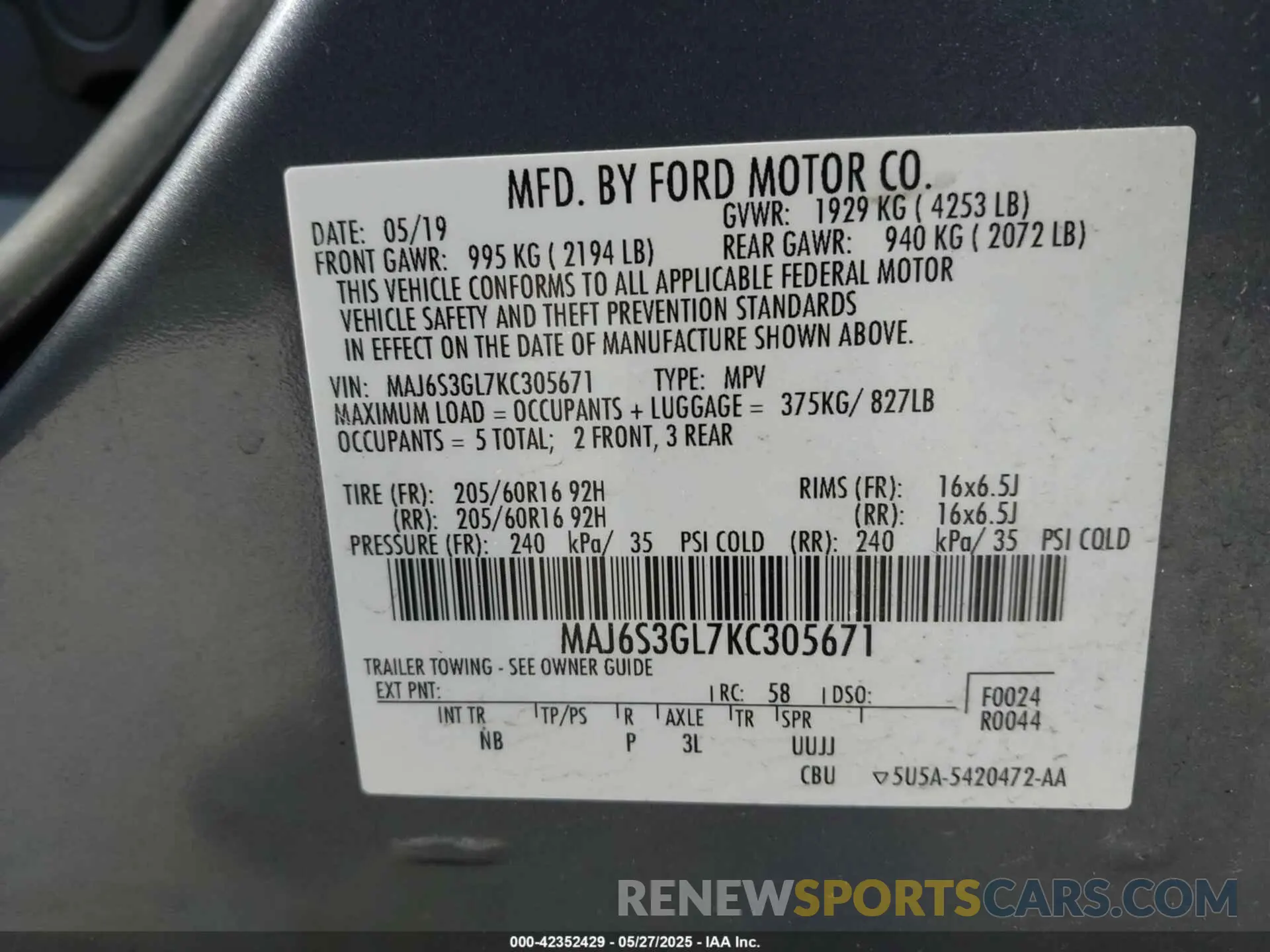9 fotografías del automóvil dañado MAJ6S3GL7KC305671 FORD ECOSPORT 2019