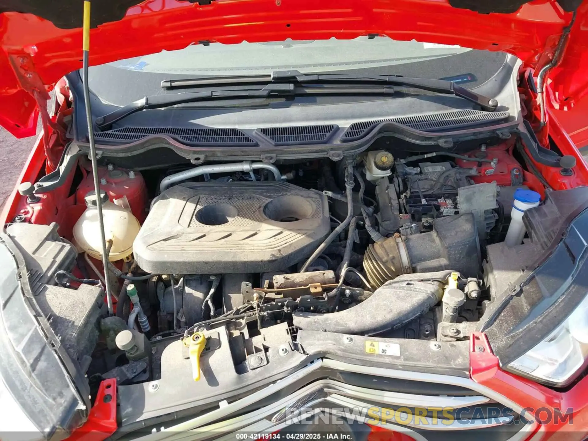 10 fotografías del automóvil dañado MAJ6S3GL9KC294995 FORD ECOSPORT 2019