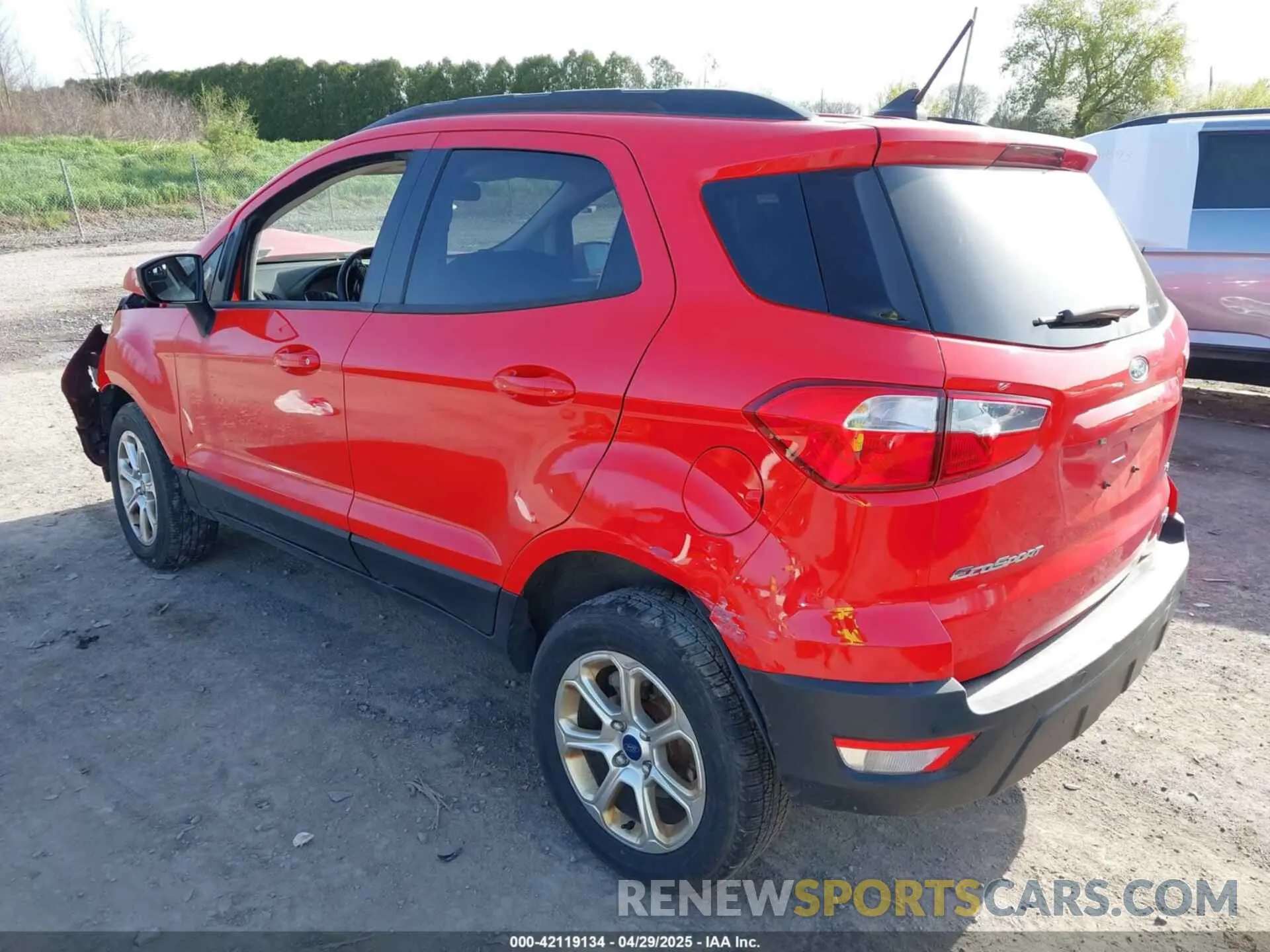 3 fotografías del automóvil dañado MAJ6S3GL9KC294995 FORD ECOSPORT 2019