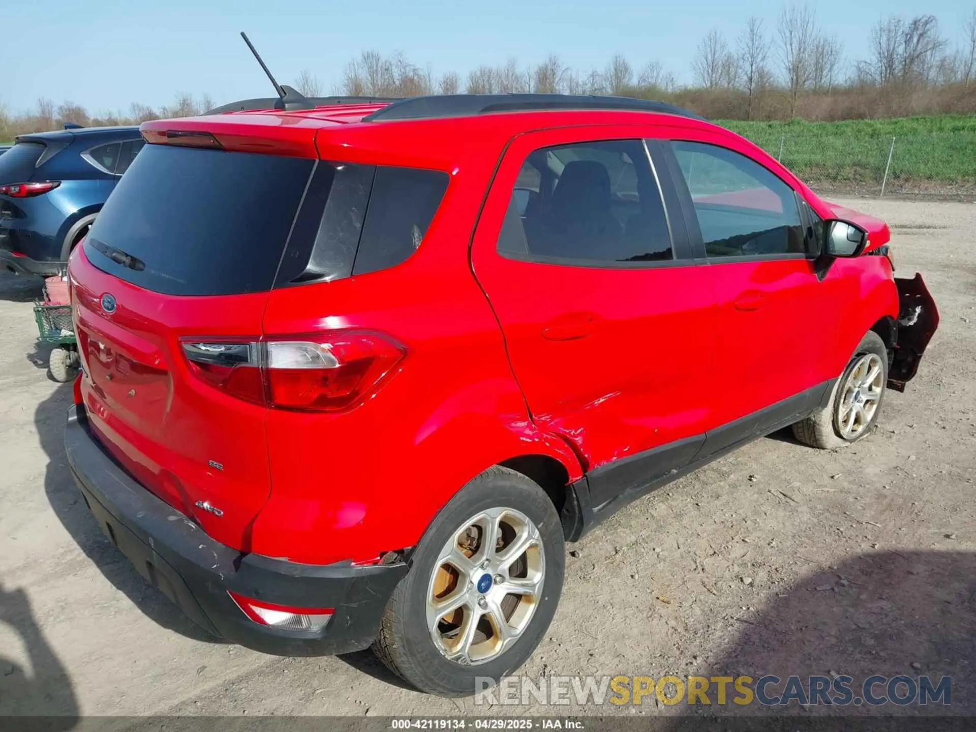 4 fotografías del automóvil dañado MAJ6S3GL9KC294995 FORD ECOSPORT 2019