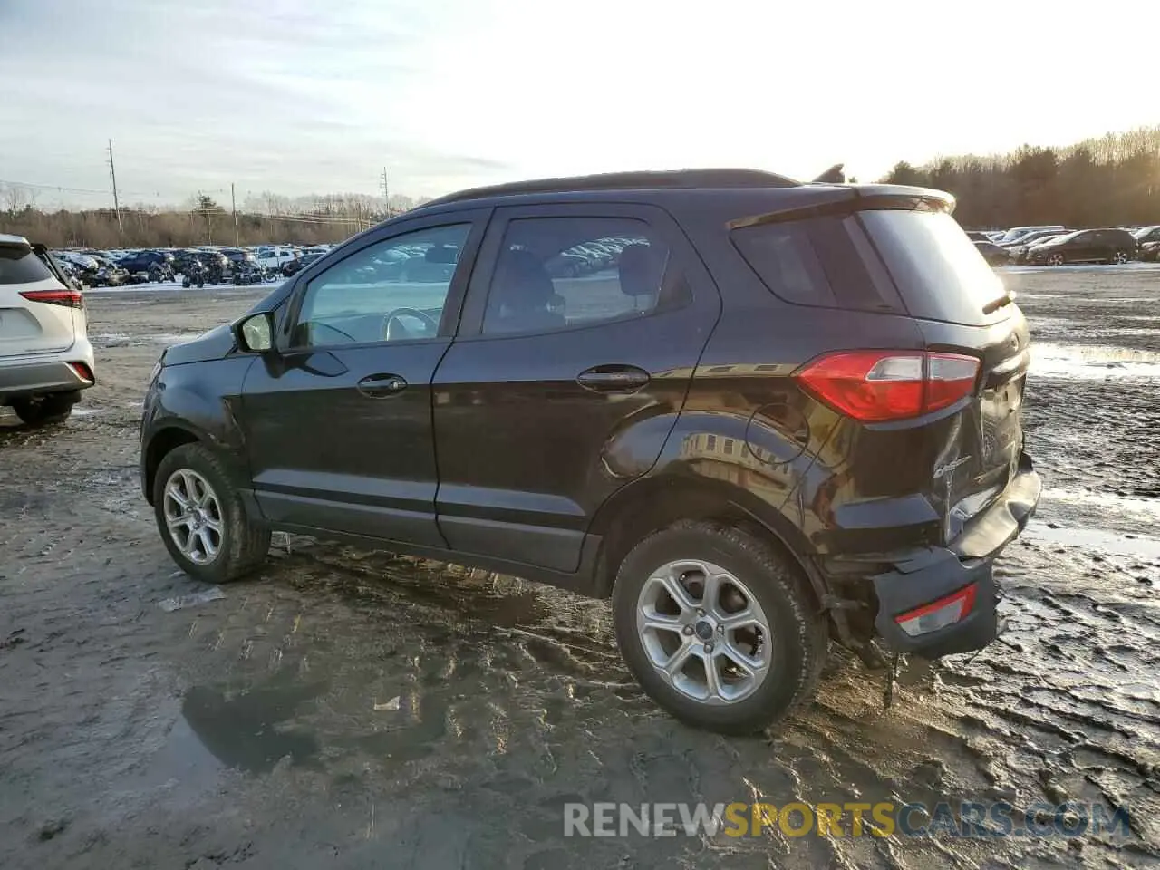 2 fotografías del automóvil dañado MAJ6S3GLXKC274710 FORD ECOSPORT 2019