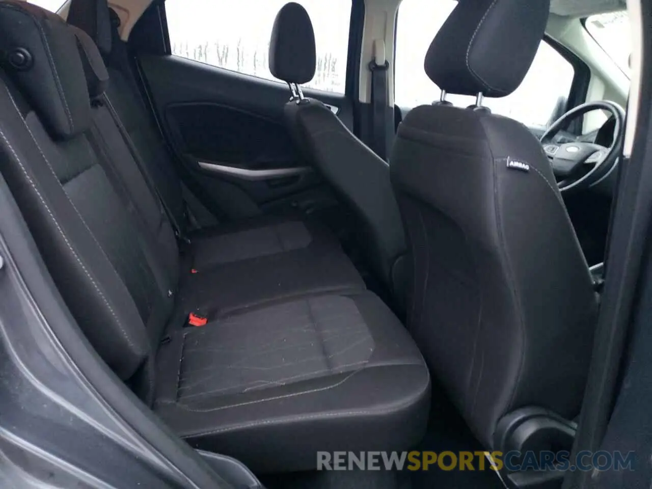 10 fotografías del automóvil dañado MAJ6S3GLXKC307852 FORD ECOSPORT 2019