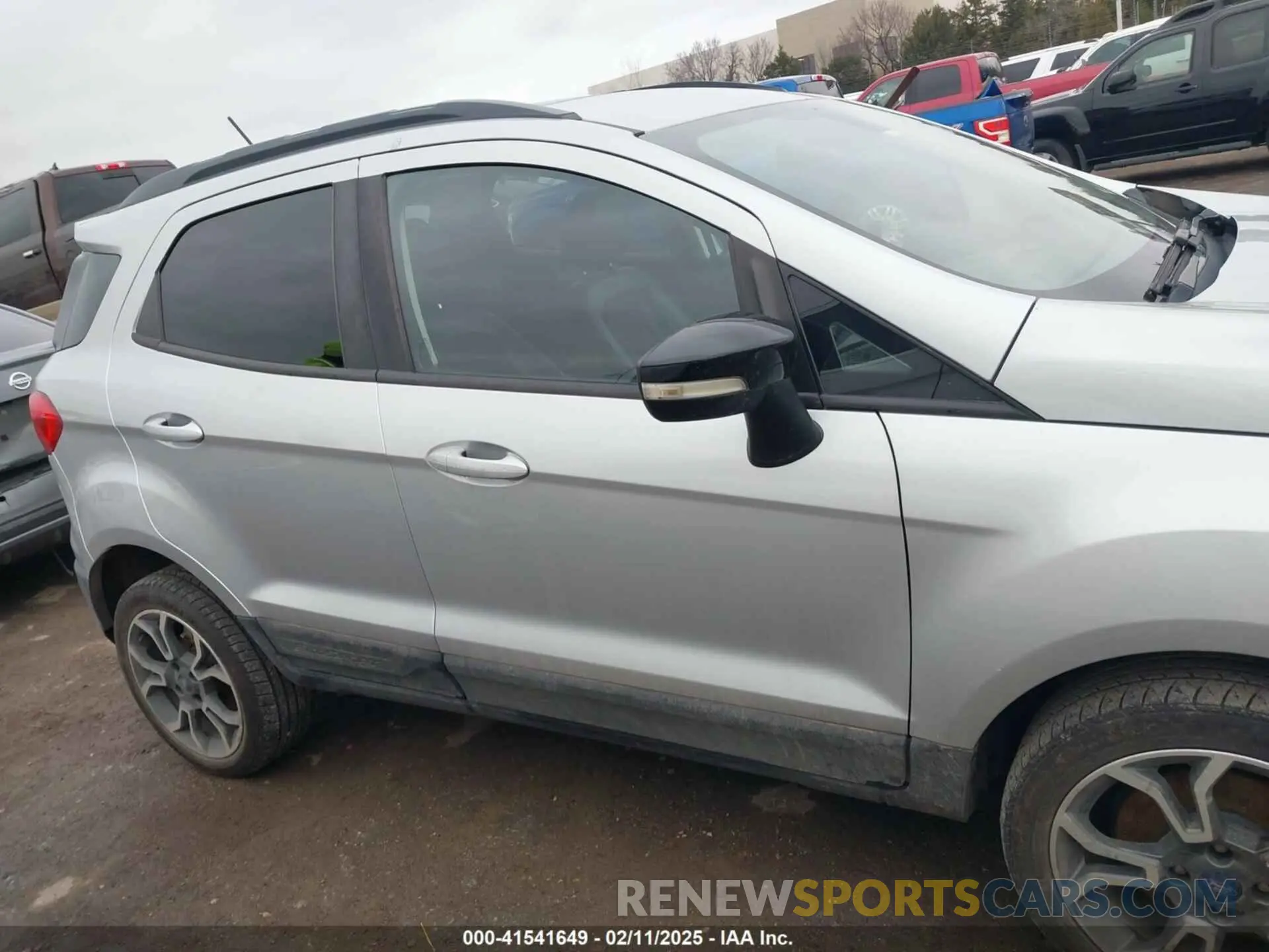 13 fotografías del automóvil dañado MAJ6S3JL6KC283008 FORD ECOSPORT 2019