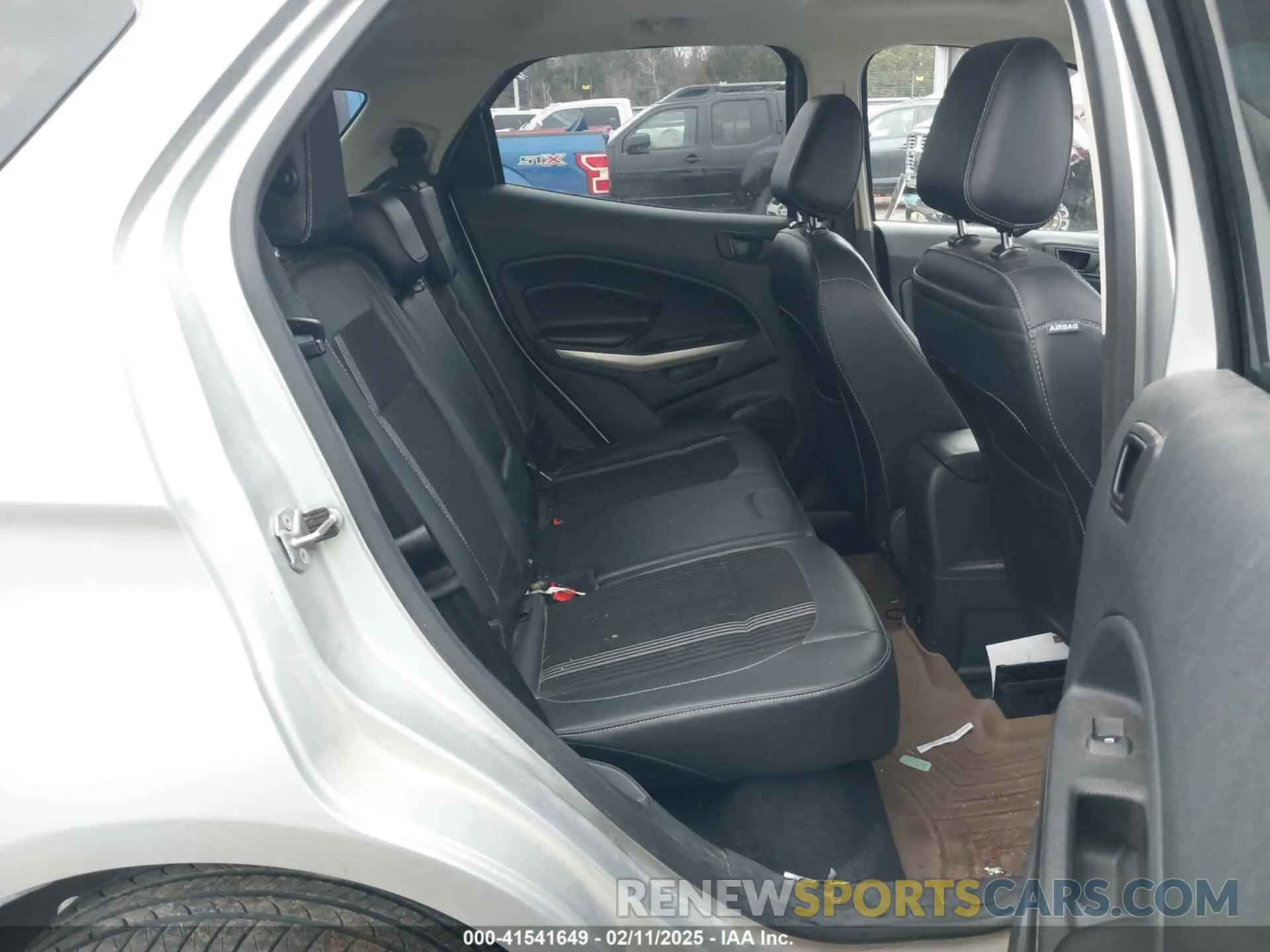 8 fotografías del automóvil dañado MAJ6S3JL6KC283008 FORD ECOSPORT 2019