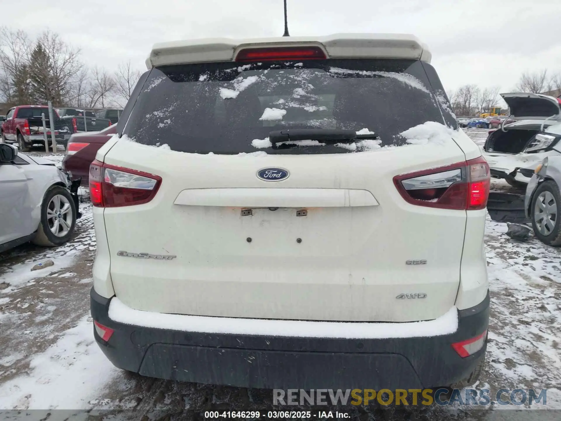 17 fotografías del automóvil dañado MAJ6S3JLXKC294139 FORD ECOSPORT 2019