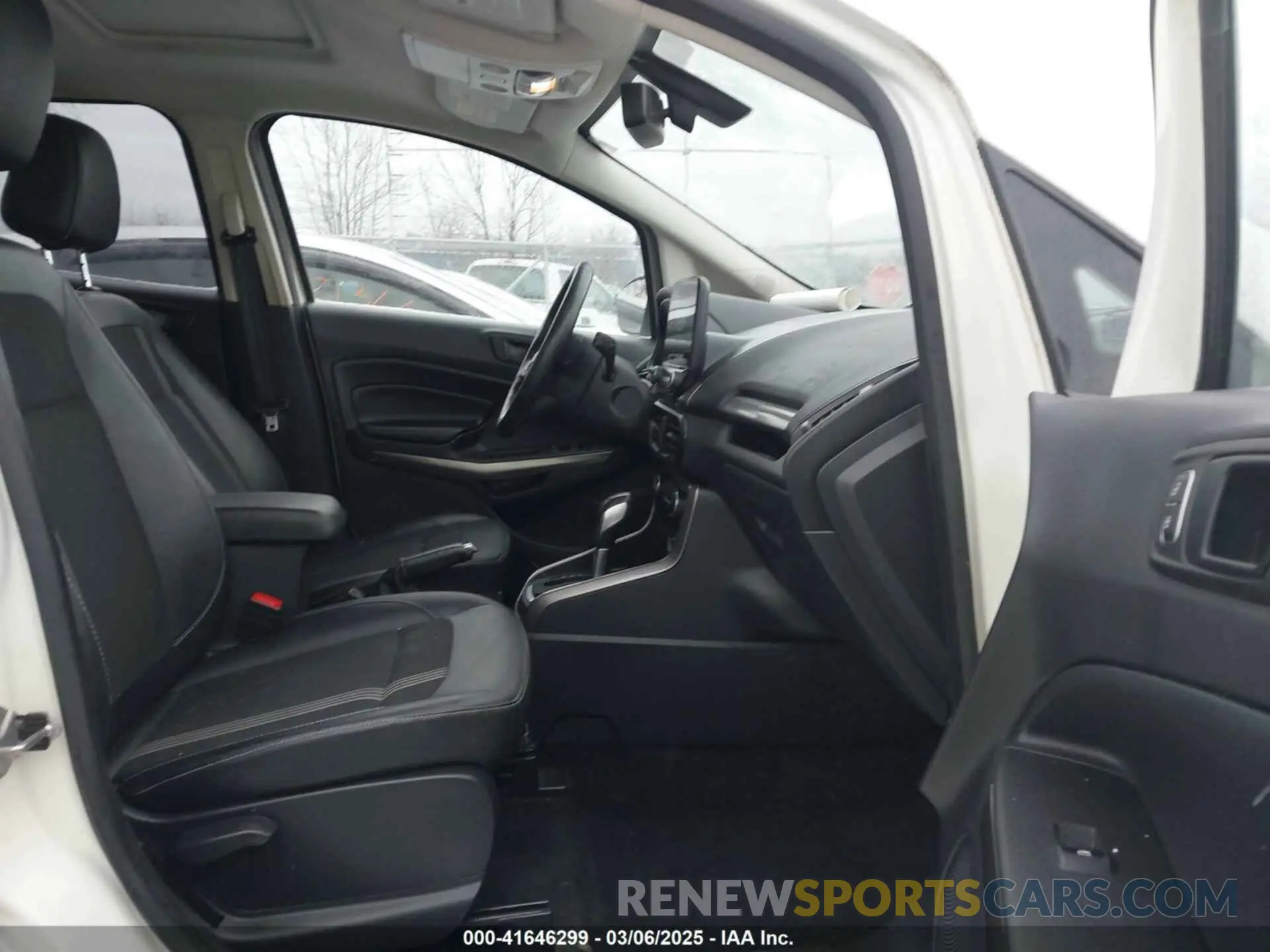 5 fotografías del automóvil dañado MAJ6S3JLXKC294139 FORD ECOSPORT 2019