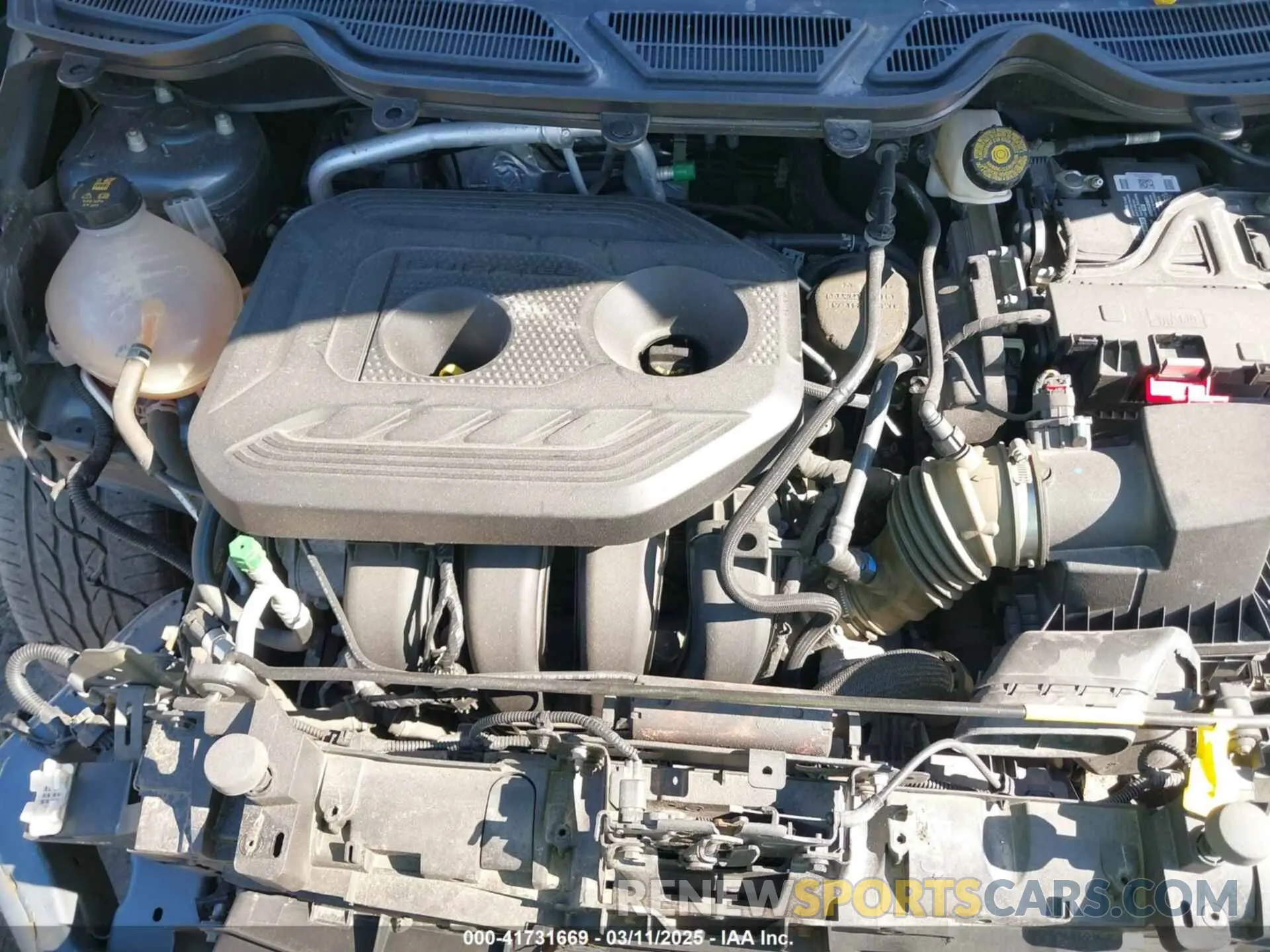10 fotografías del automóvil dañado MAJ6S3KL0KC296626 FORD ECOSPORT 2019