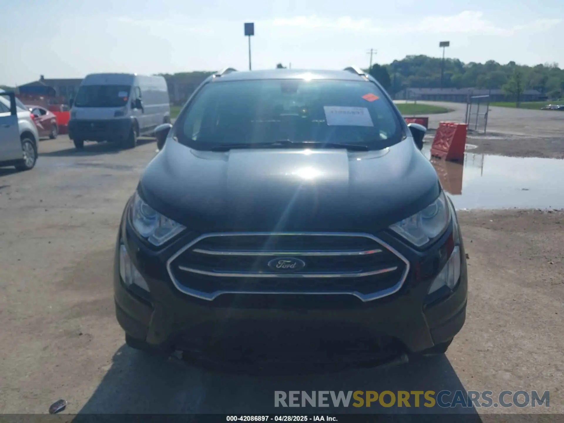 12 fotografías del automóvil dañado MAJ6S3KL1KC299406 FORD ECOSPORT 2019