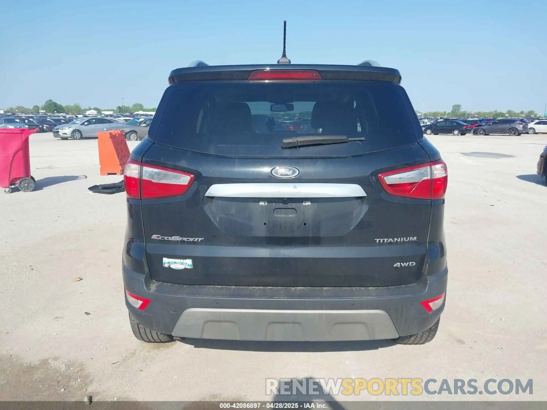 16 fotografías del automóvil dañado MAJ6S3KL1KC299406 FORD ECOSPORT 2019