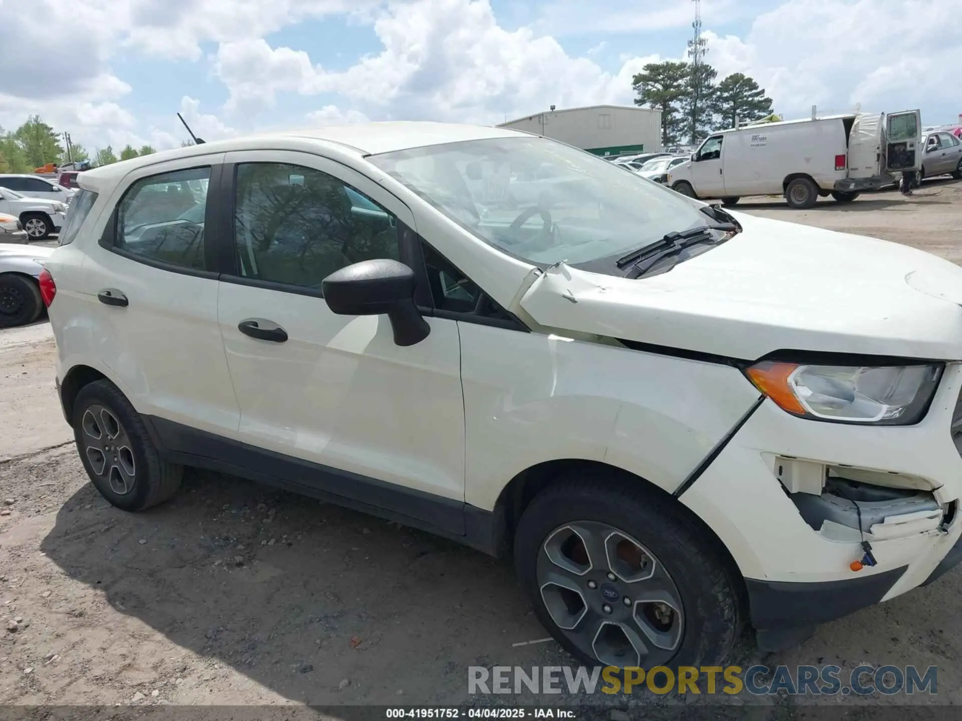 13 fotografías del automóvil dañado MAJ3S2FE0LC366183 FORD ECOSPORT 2020